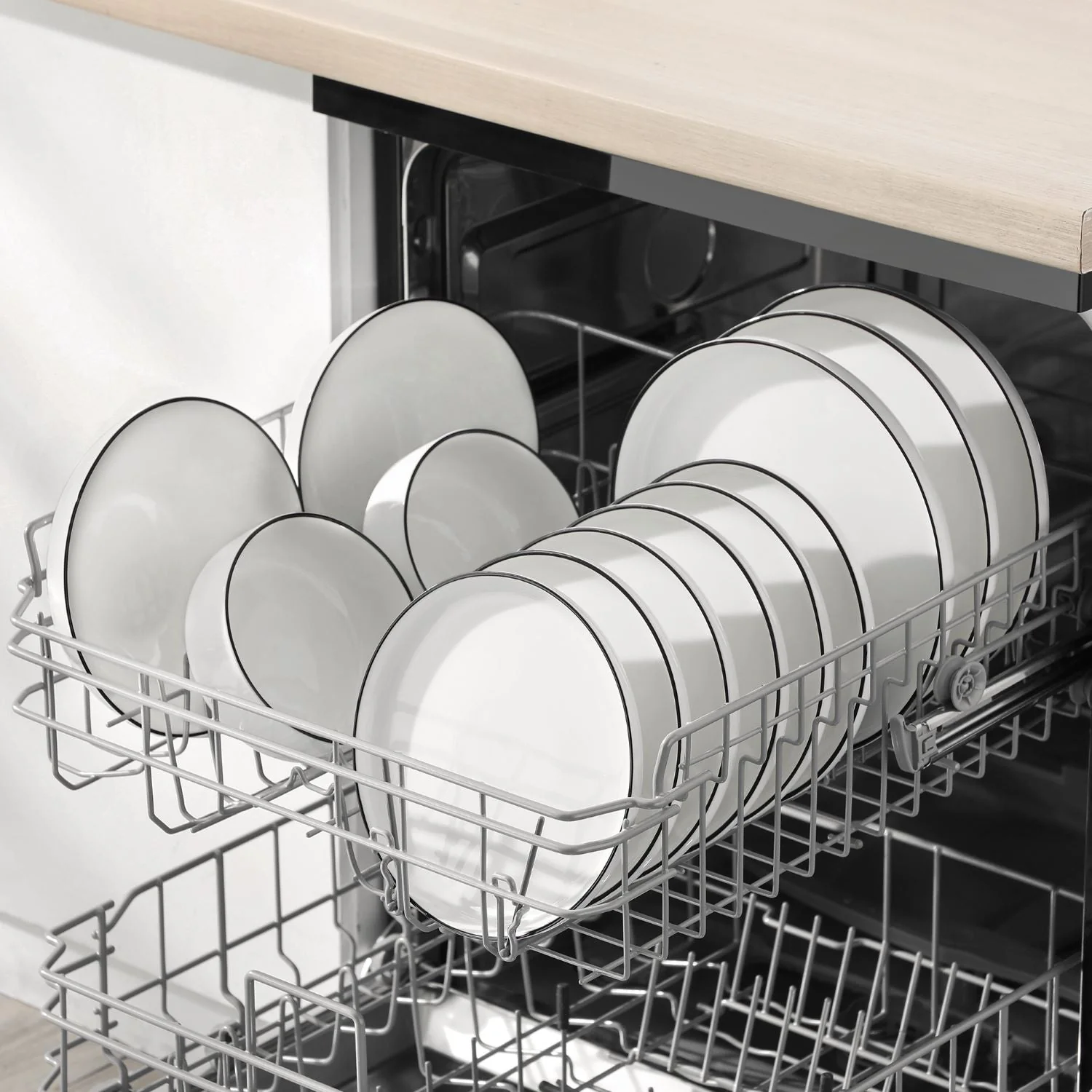 Luna 24 Piece Dinnerware Set for 6 - Image 16