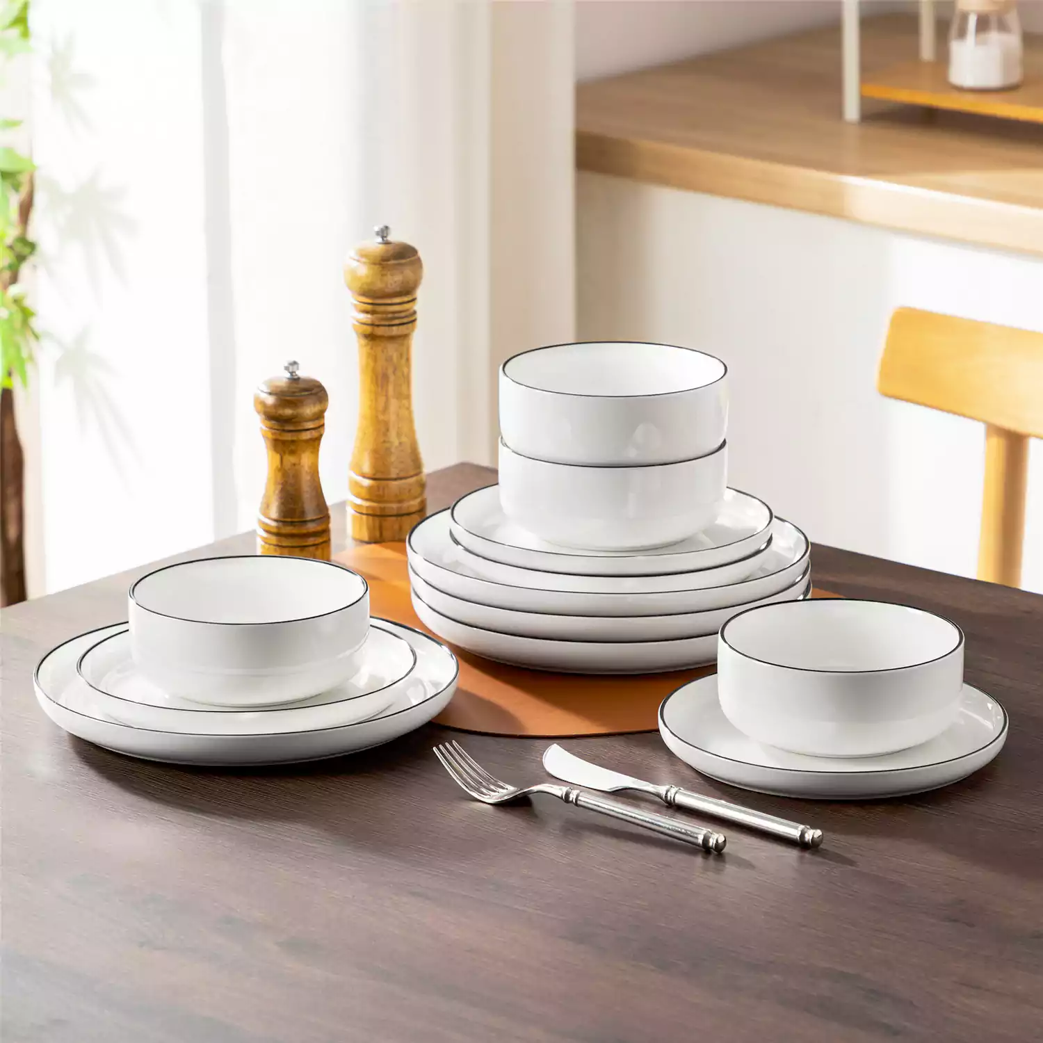 Luna 24 Piece Dinnerware Set for 8 - Image 8