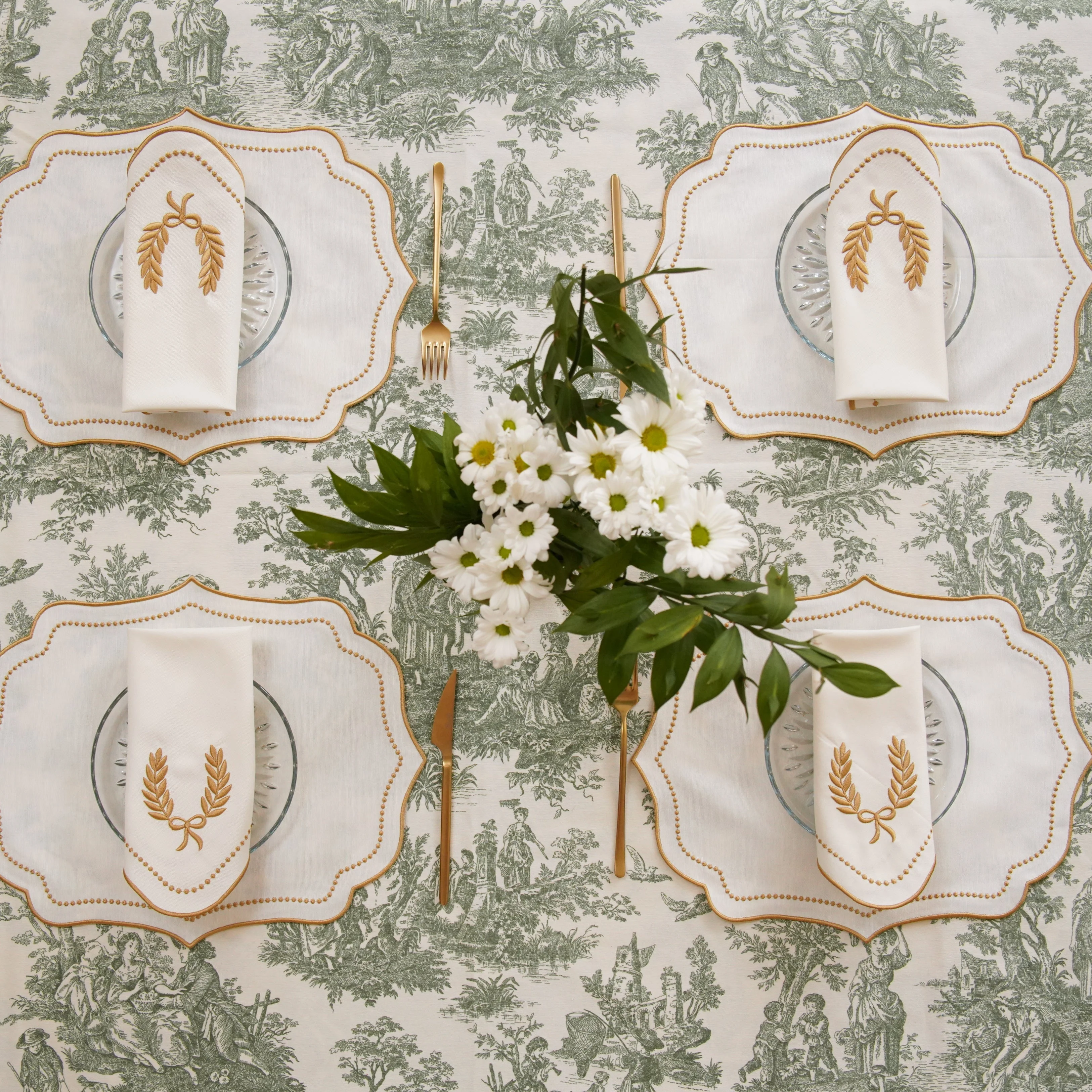 LUNA IVORY GOLD TRIM FABRIC PLACEMAT NAPKIN SET - Image 3