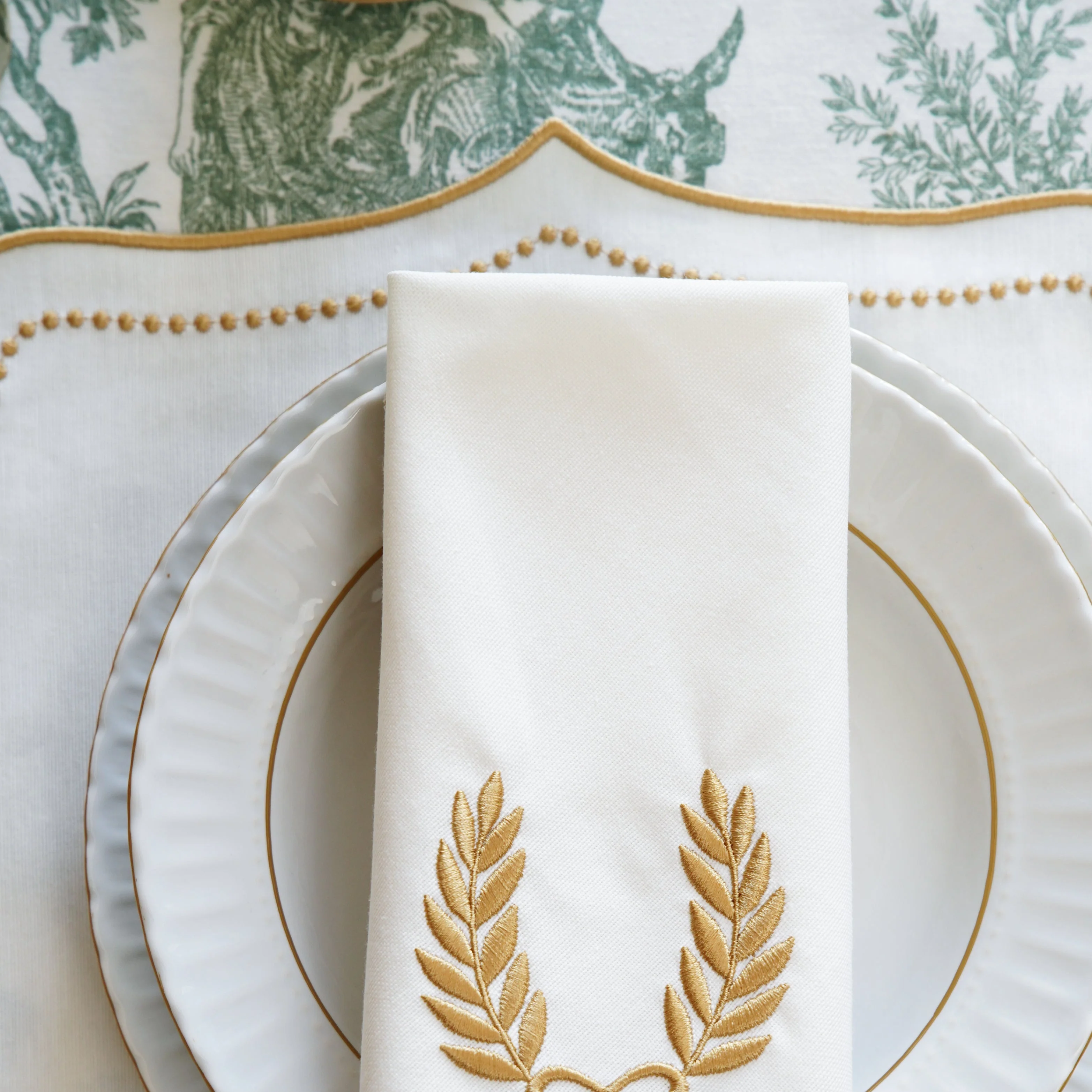 LUNA IVORY GOLD TRIM FABRIC PLACEMAT NAPKIN SET - Image 5