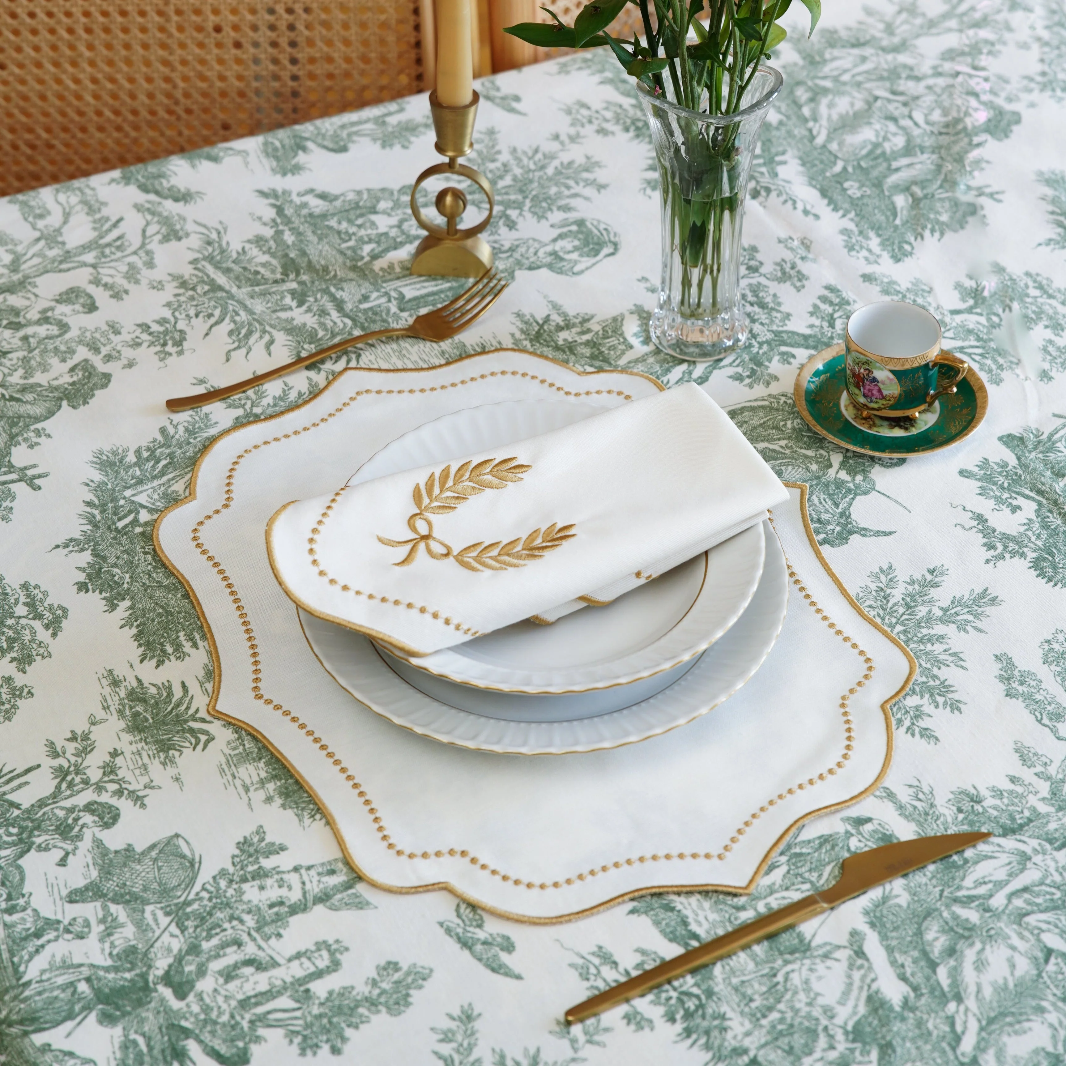 LUNA IVORY GOLD TRIM FABRIC PLACEMAT NAPKIN SET - Image 6