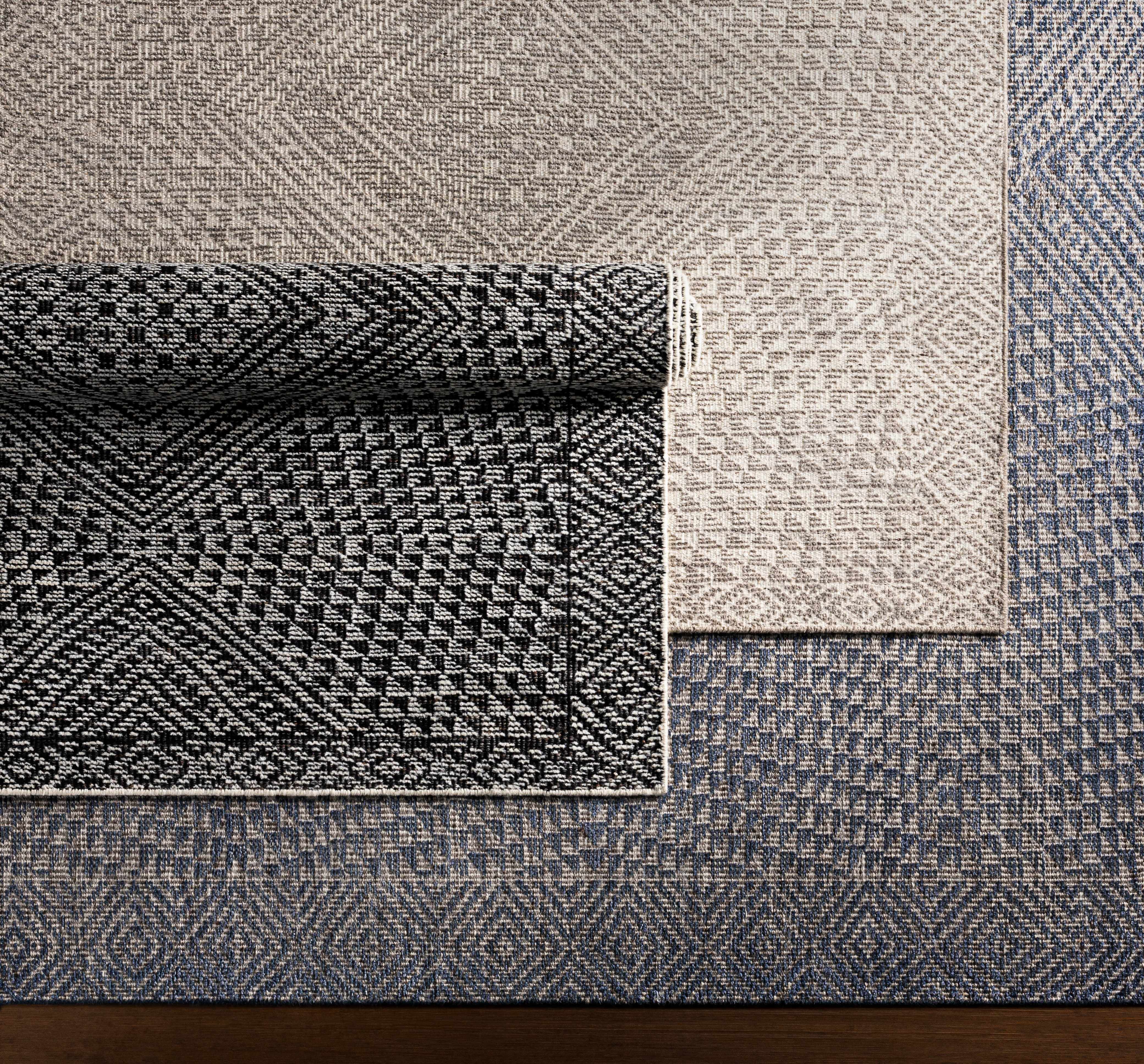 Lusacan Area Carpet - Clearance - Image 10