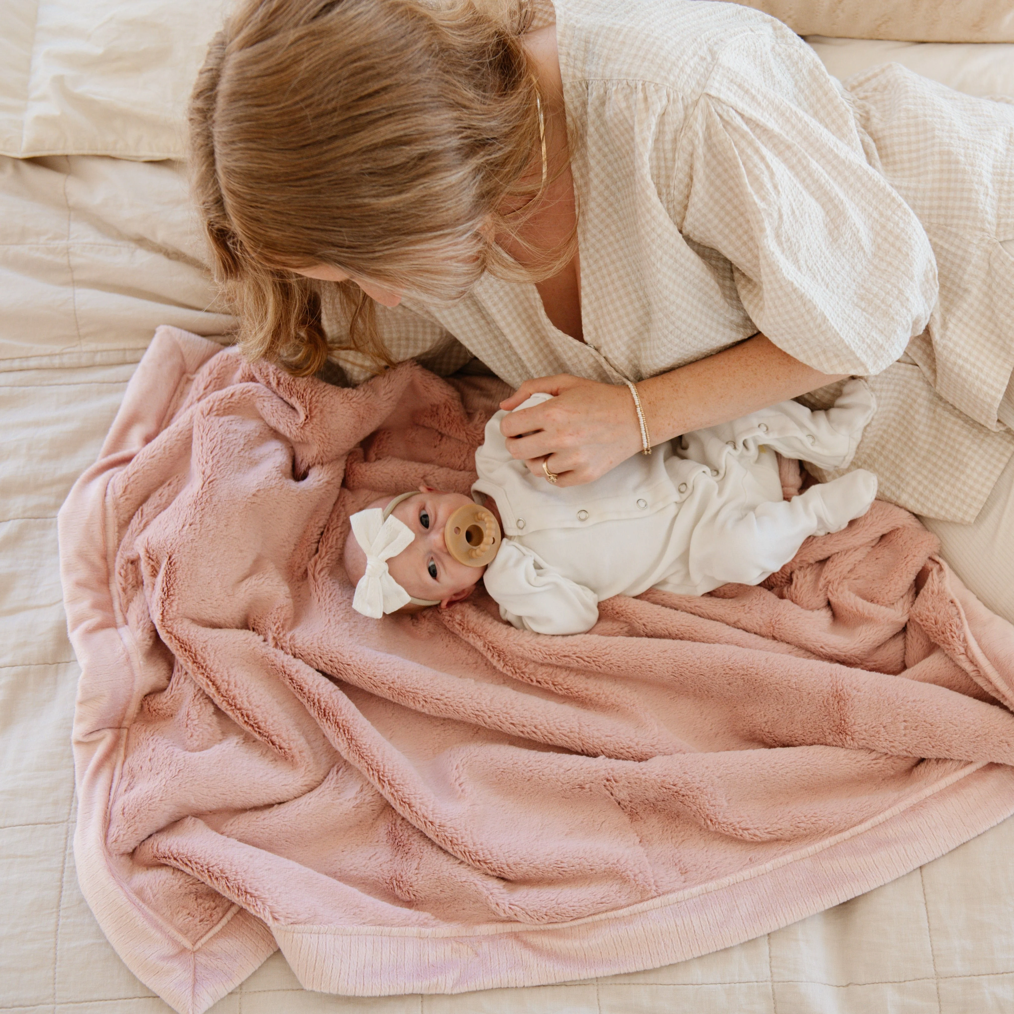 Lush Receiving Blanket 30x40 Inch by Saranoni - Image 5