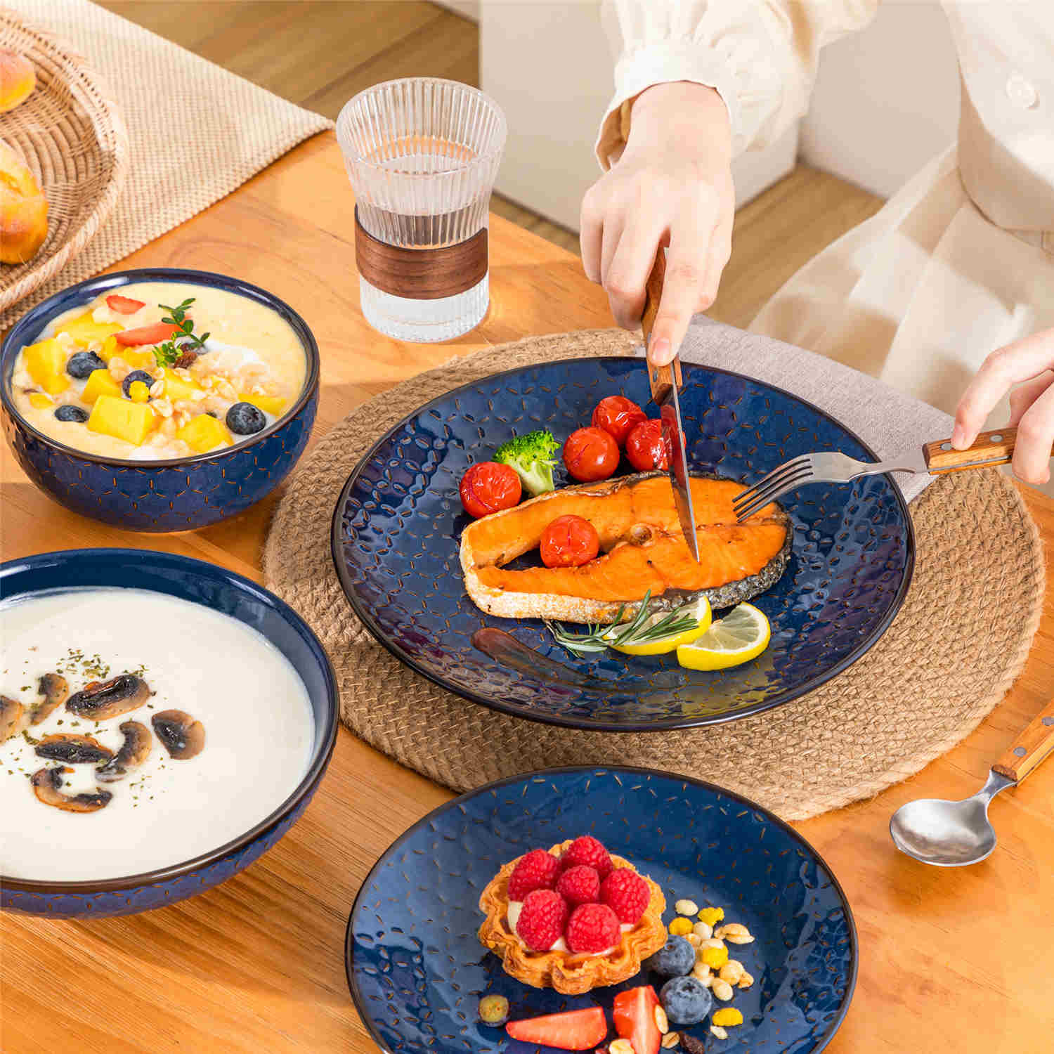 Lydia 16 Piece Starry Blue Dinnerware Set - Image 19