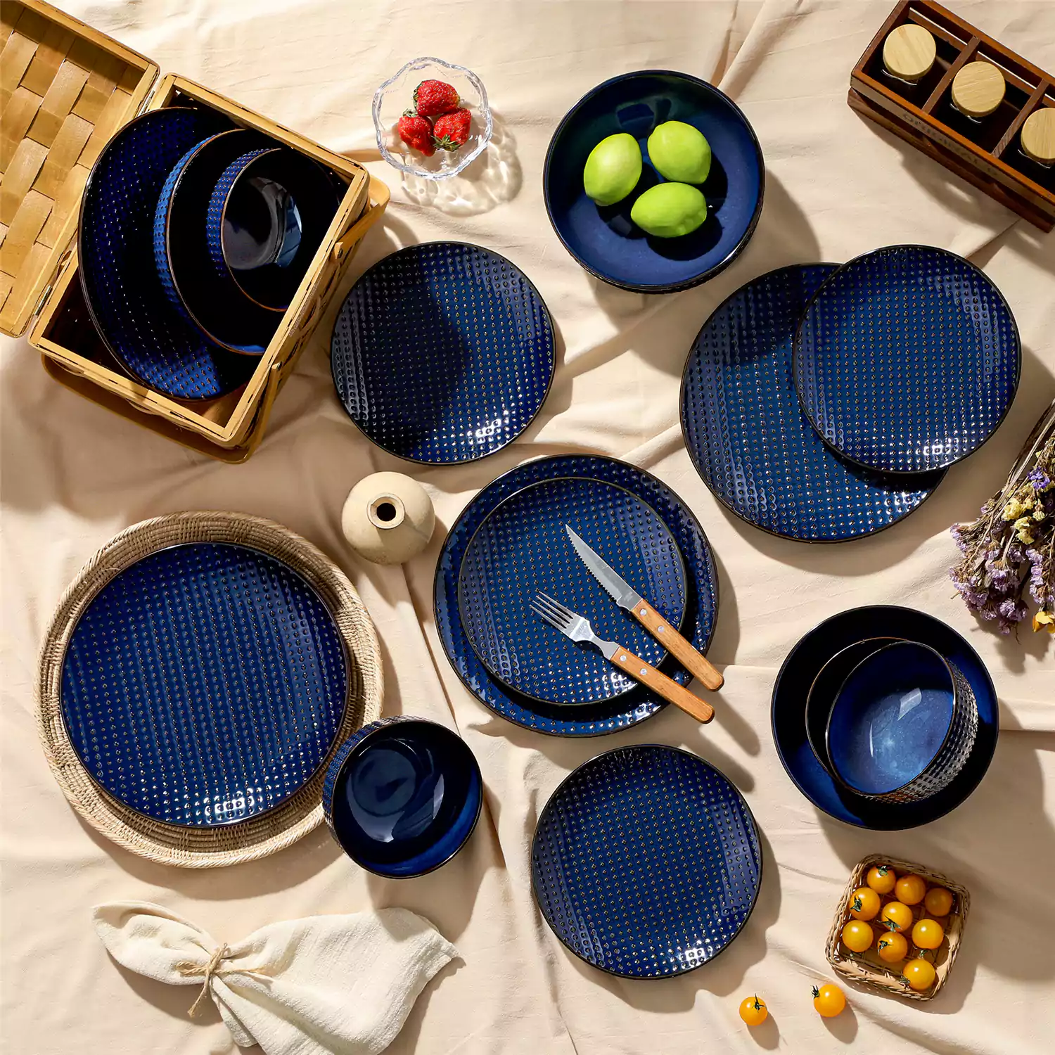Lydia 16 Piece Starry Blue Dinnerware Set - Image 37