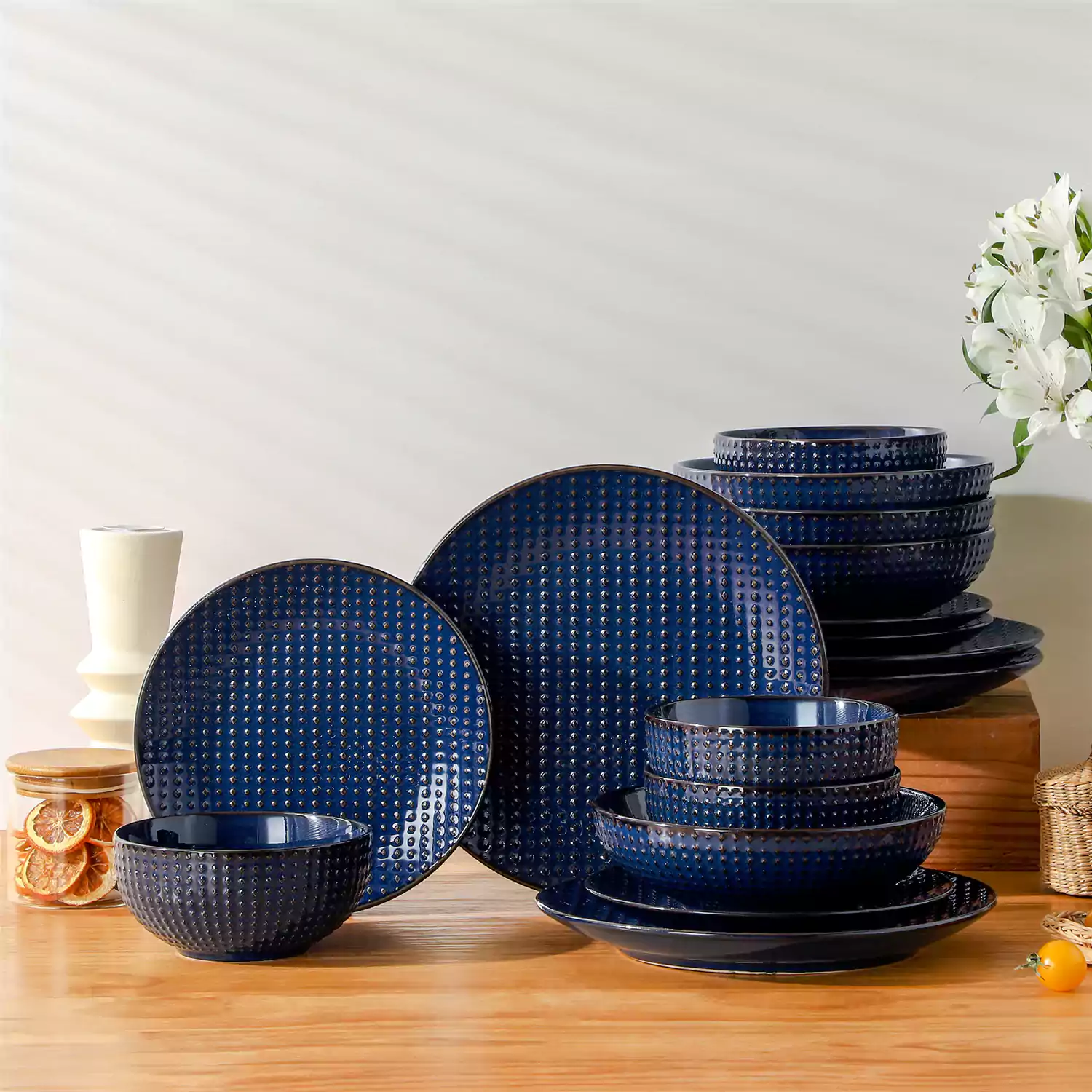 Lydia 16 Piece Starry Blue Dinnerware Set - Image 44
