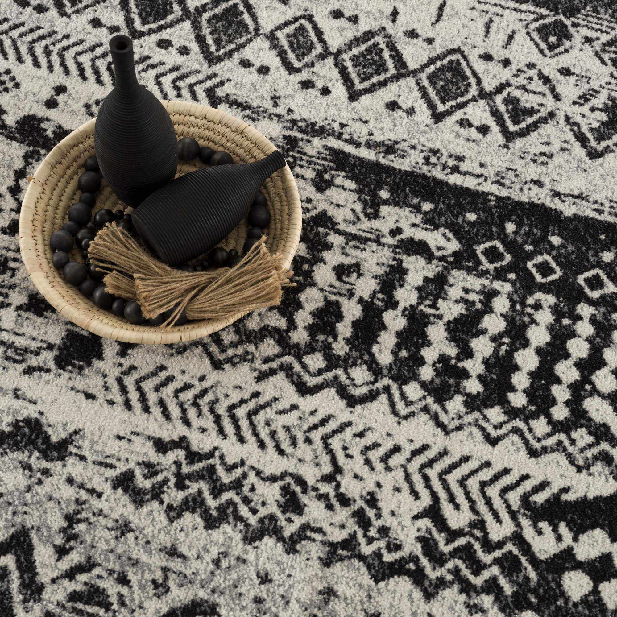 Lyssons Washable Area Rug - Image 15