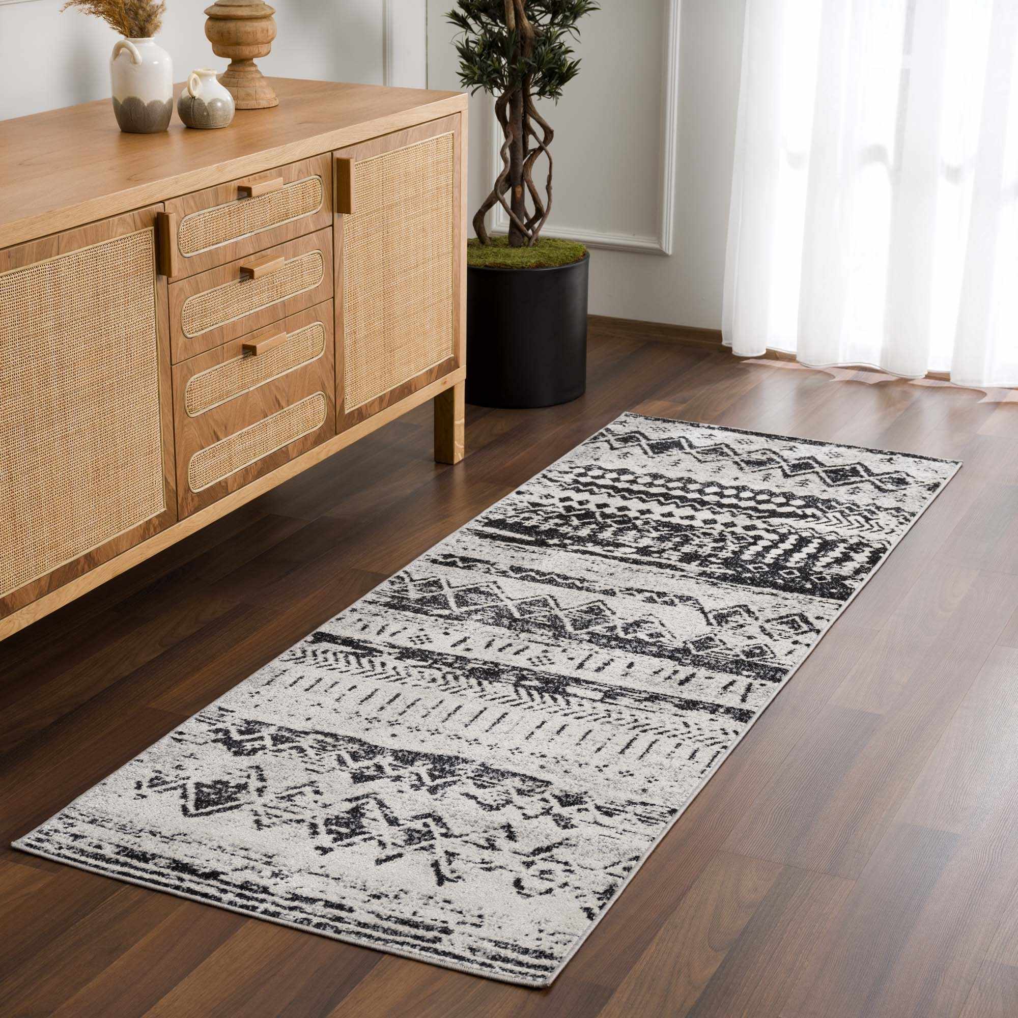 Lyssons Washable Area Rug - Image 9