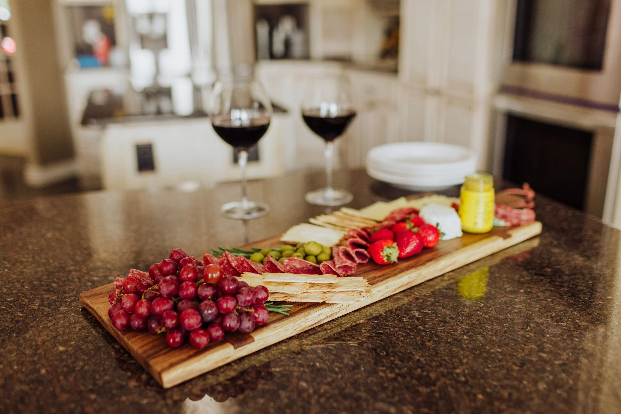 Madera Rectangular Long Charcuterie Board - 29" x 9" - Image 5