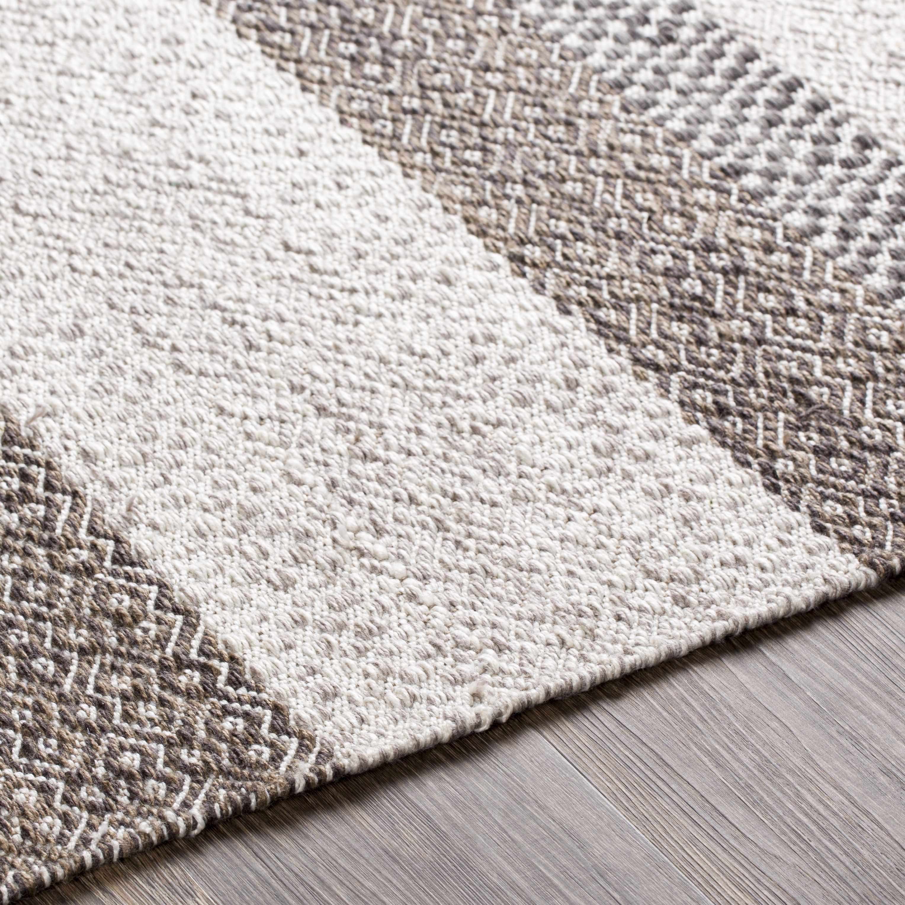 Maesteg Indoor & Outdoor Rug - Clearance - Image 6