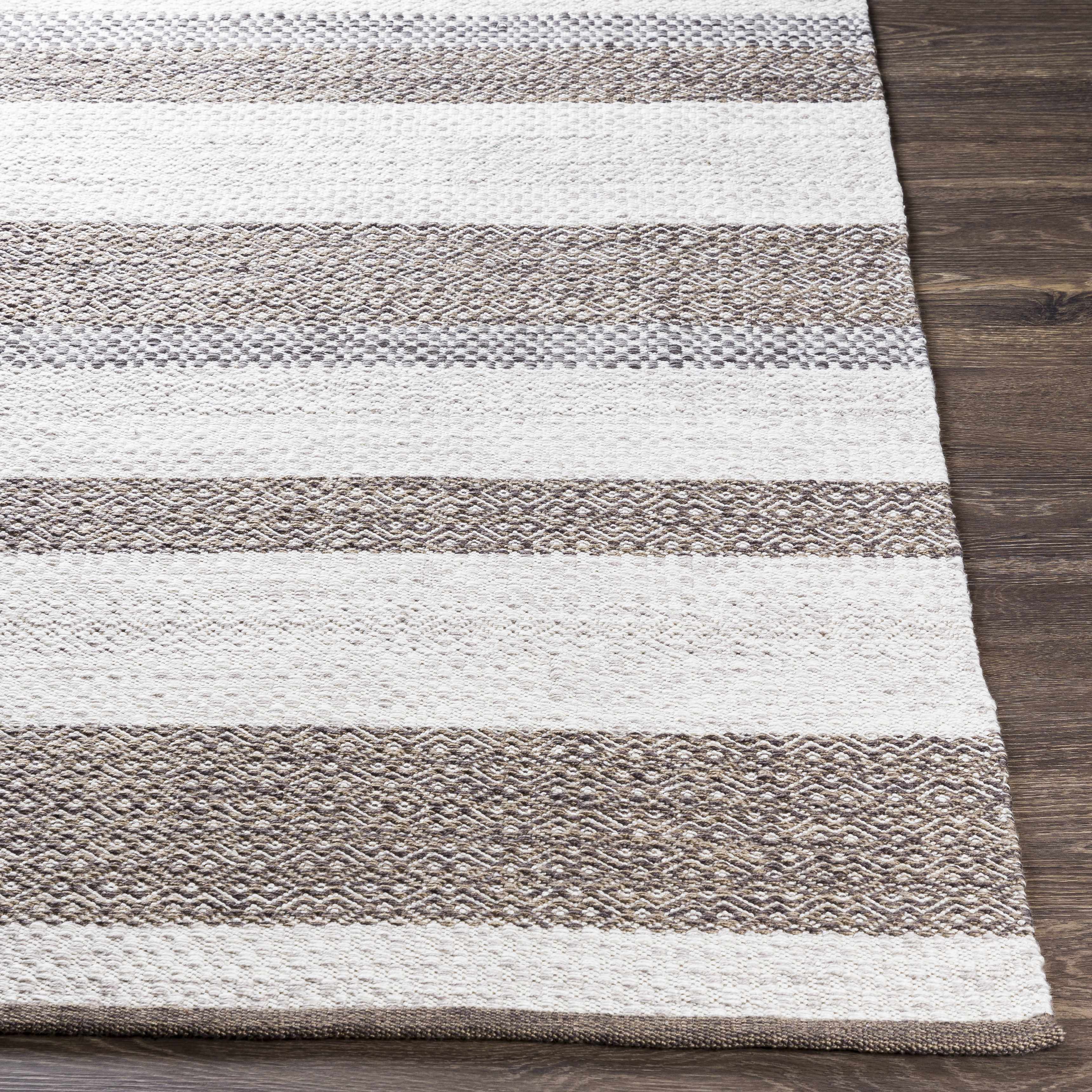Maesteg Indoor & Outdoor Rug - Clearance - Image 9