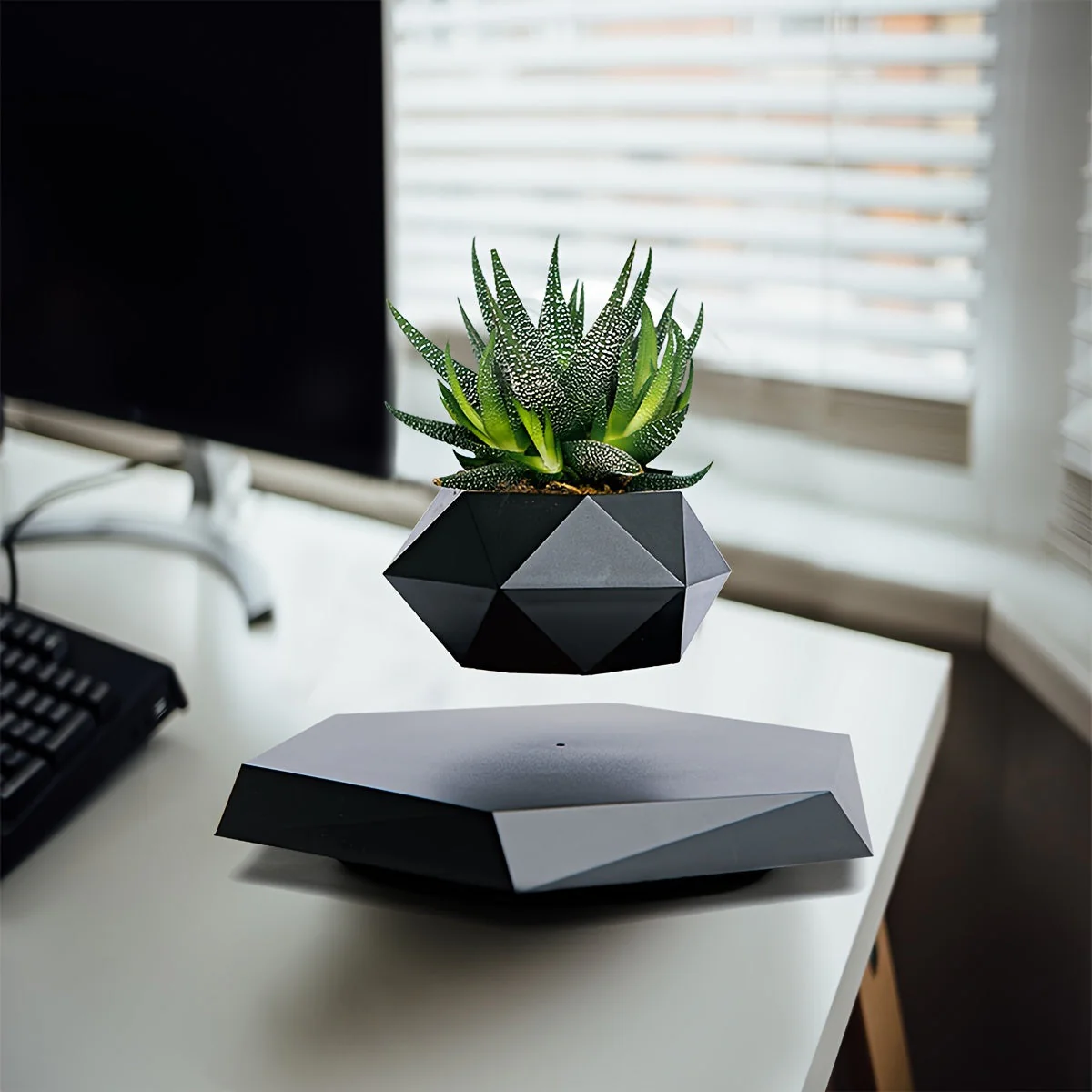 Magnetic Levitating Plant Pot – Rotating Floating Geometric Bonsai Planter Indoor - Image 8