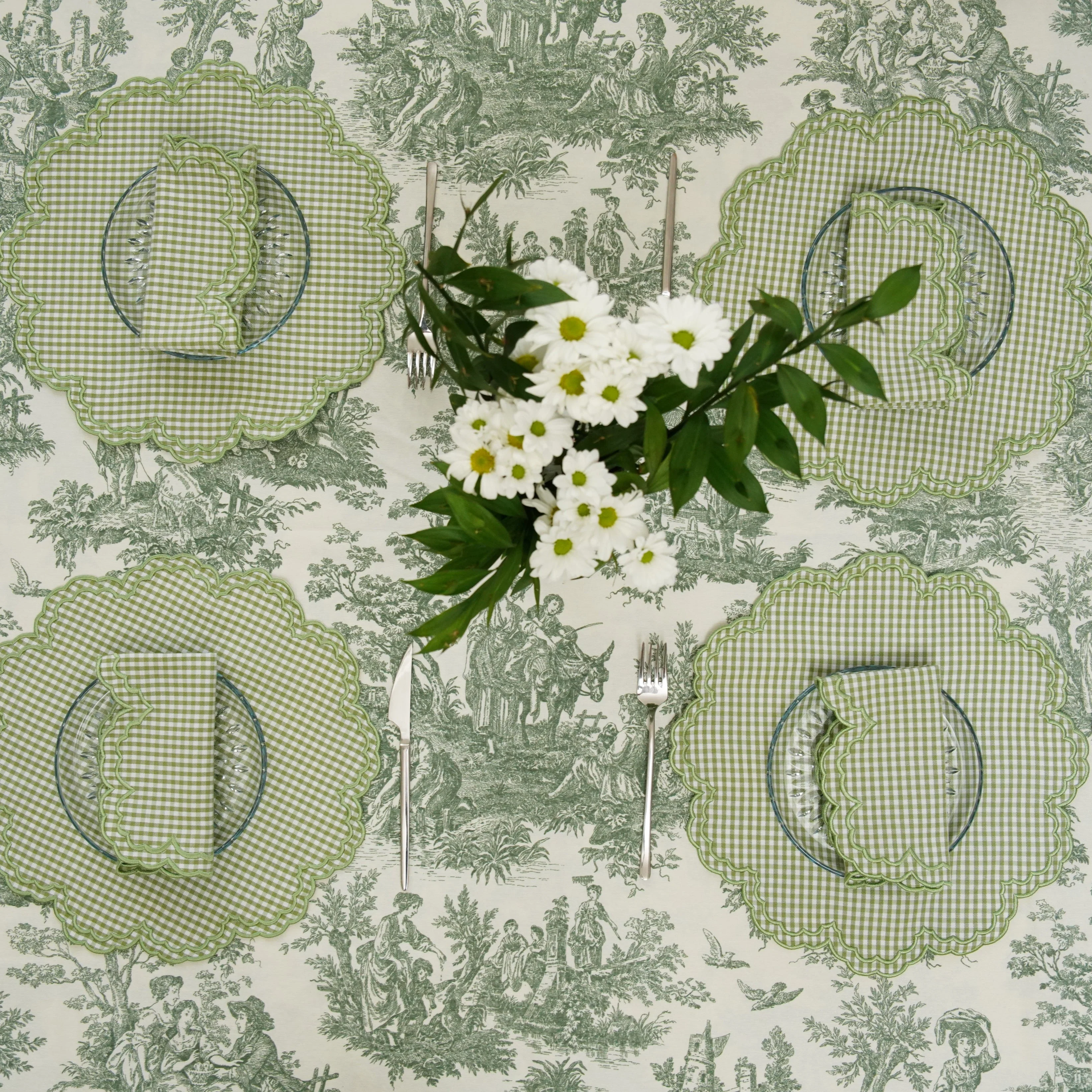 MAGNOLIA GINGHAM GREEN SCALLOPED FABRIC PLACEMAT NAPKIN SET - Image 5