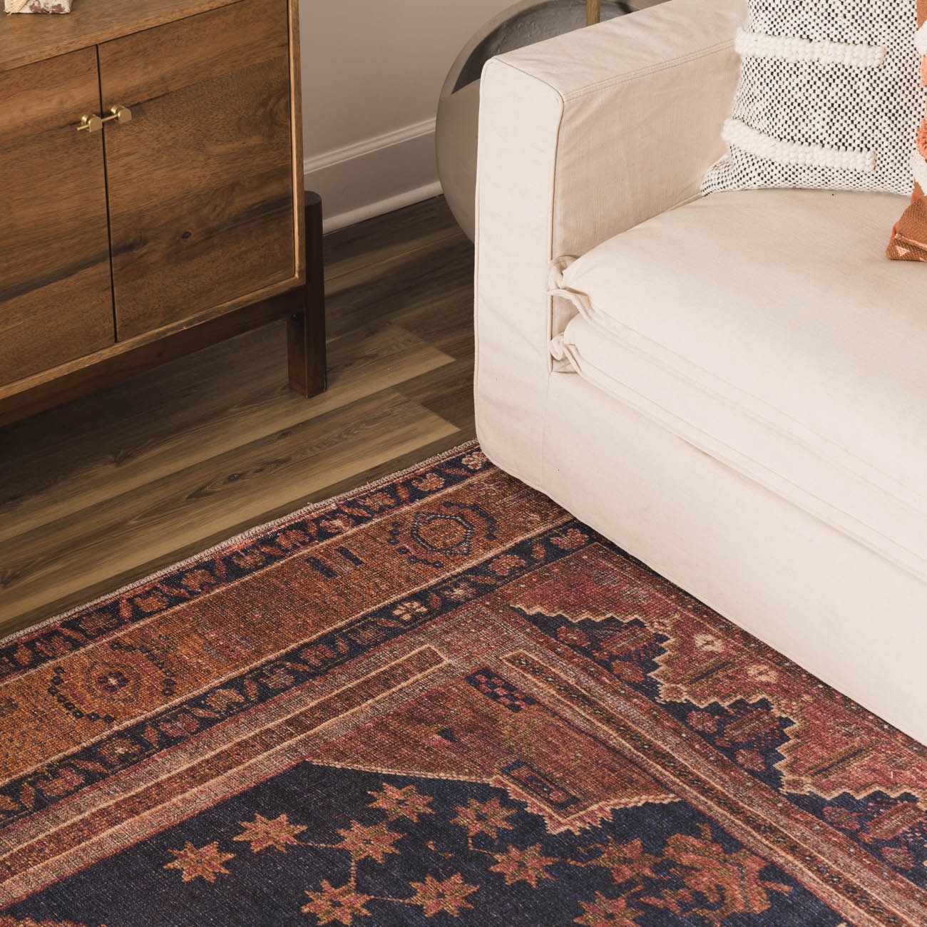 Malamote Vintage Flat Pile Washable Rug - Image 3