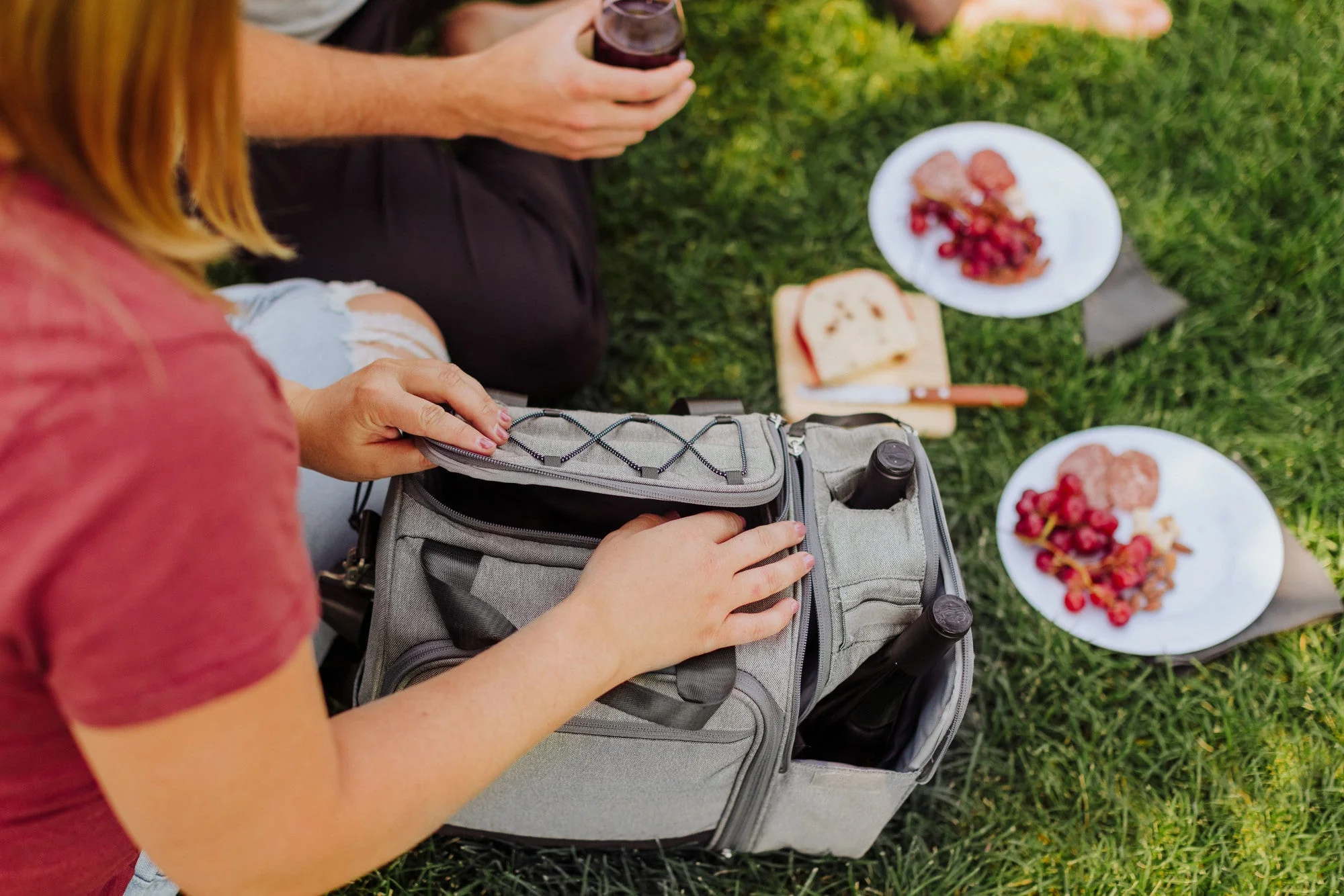 Malibu PT Frontier Edition Picnic Basket Cooler - Image 13