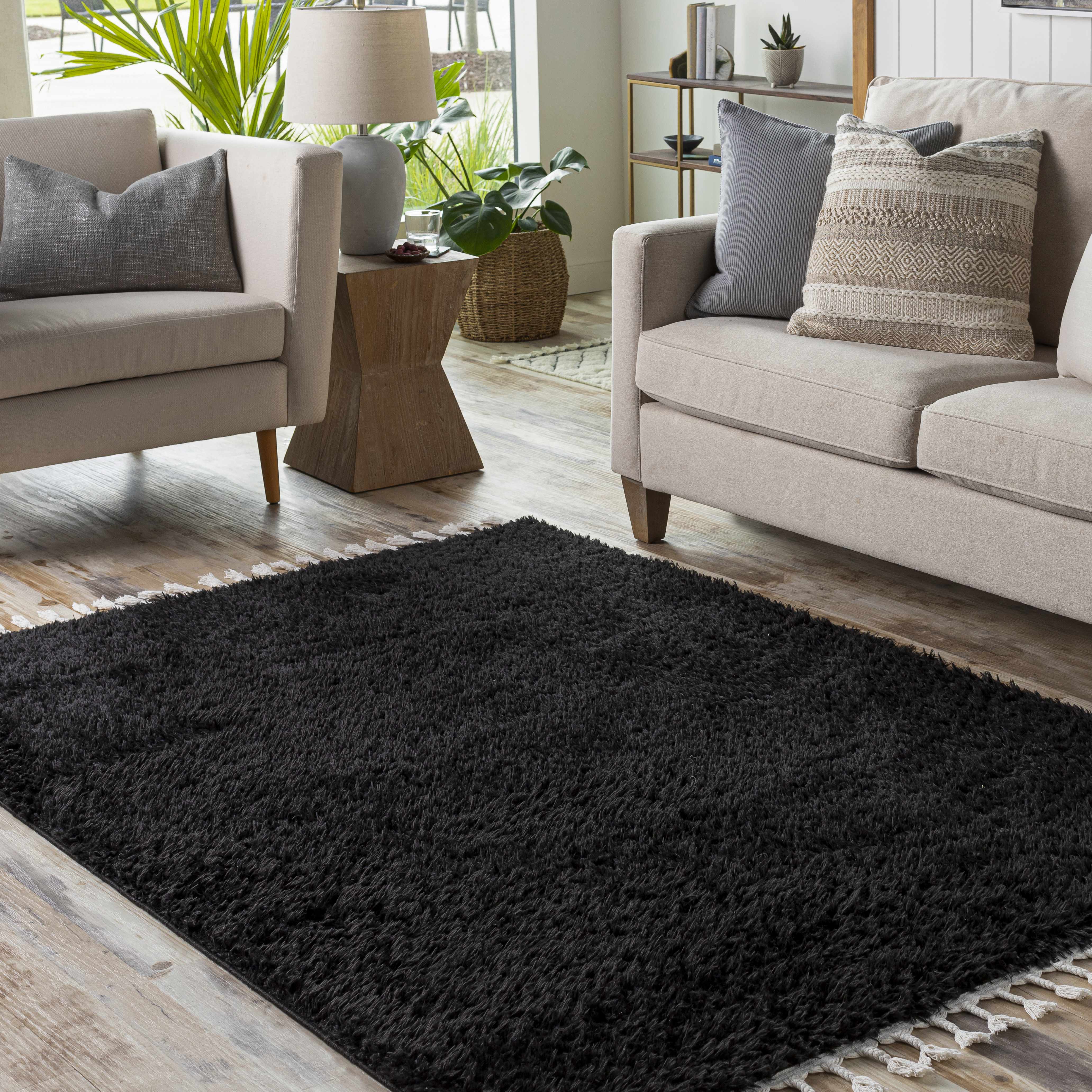 Mampurog Black Shag Rug - Clearance - Image 2