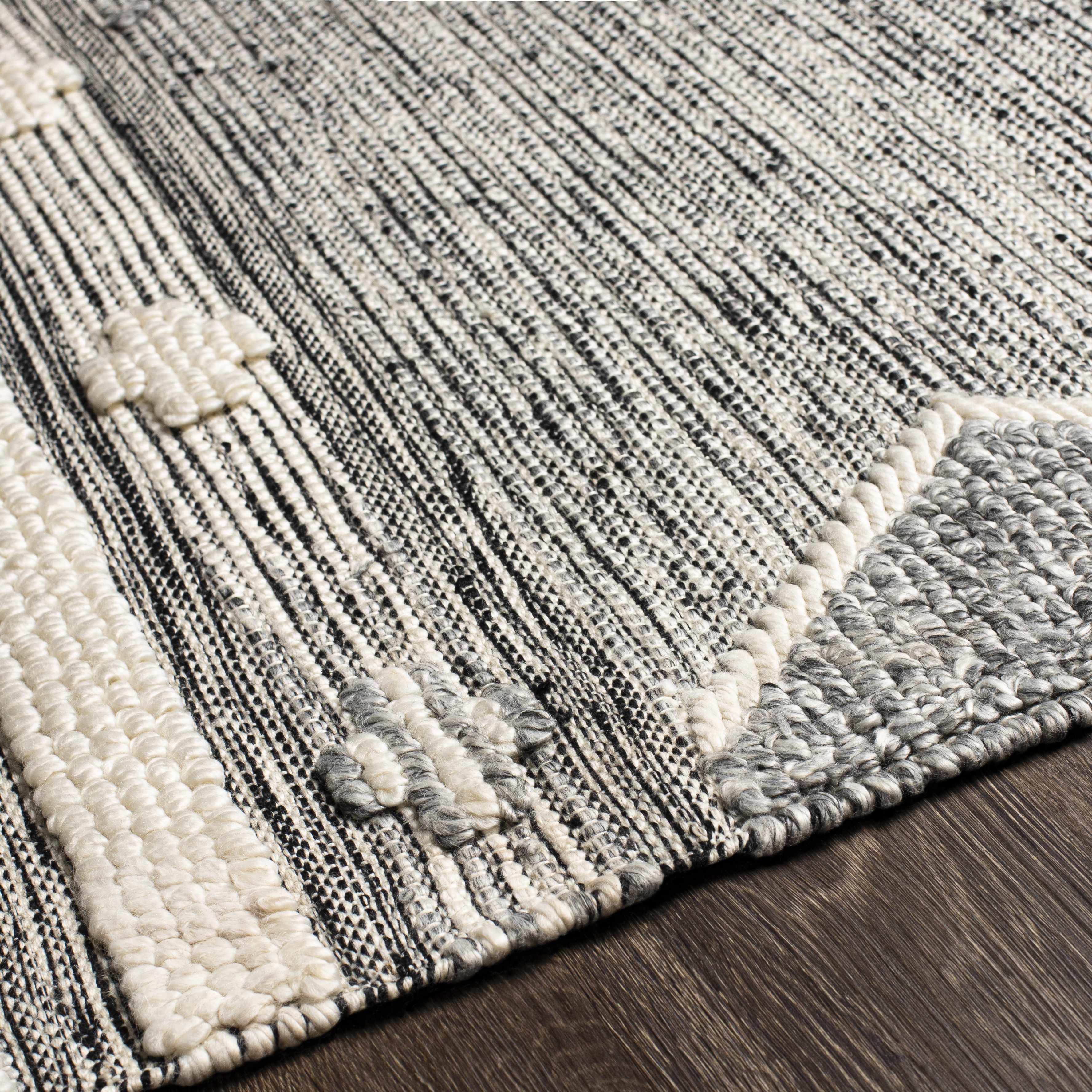 Mcdonald Indoor & Outdoor Rug - Clearance - Image 5