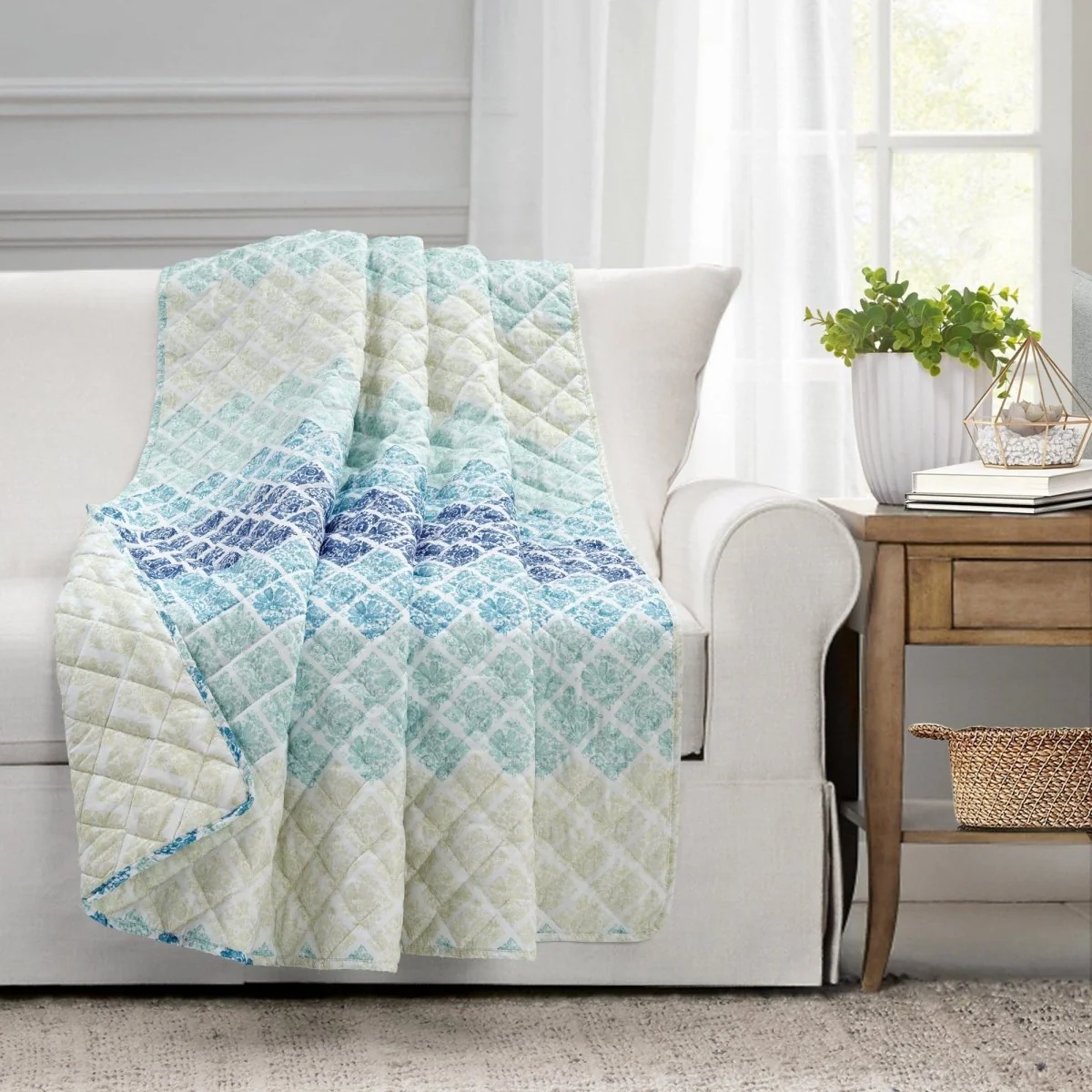 Medallion Ombre Reversible Throw - Image 2