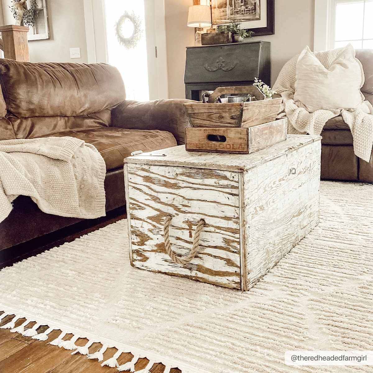 Mengen High/Low Pile Rug with Tassels - Image 3