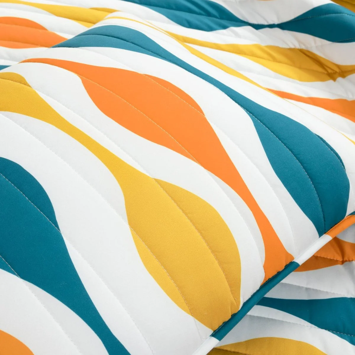 Mid Century Geo Reversible Quilt 3 Piece Set - Image 19