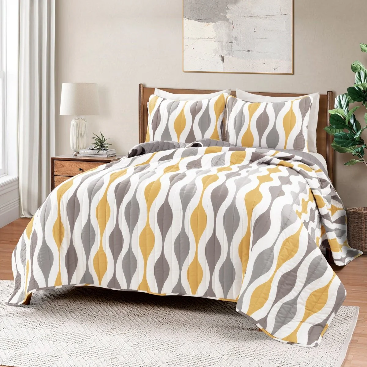 Mid Century Geo Reversible Quilt 3 Piece Set - Image 2