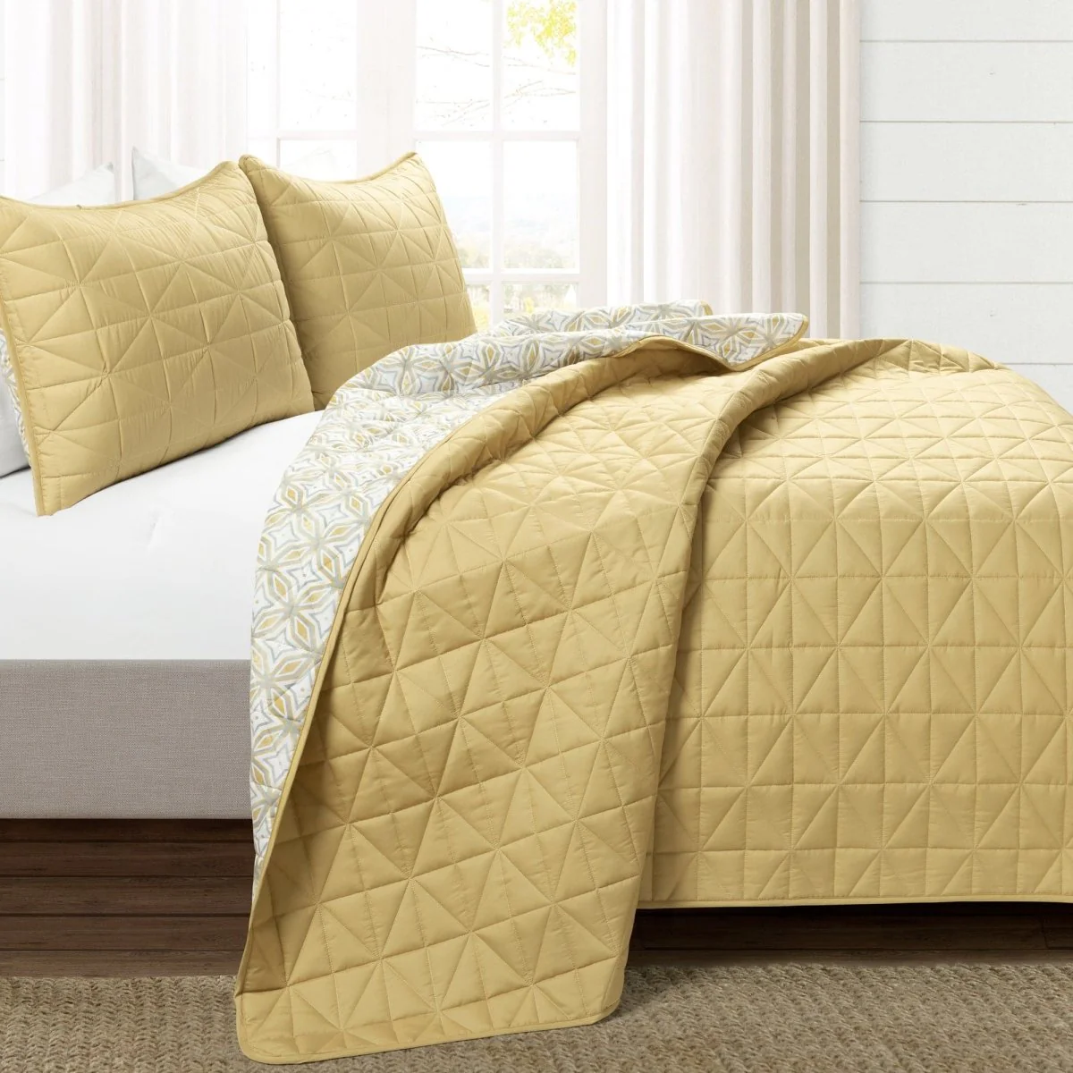 Mid Century Modern Geo Reversible Quilt 3 Piece Set - Image 2