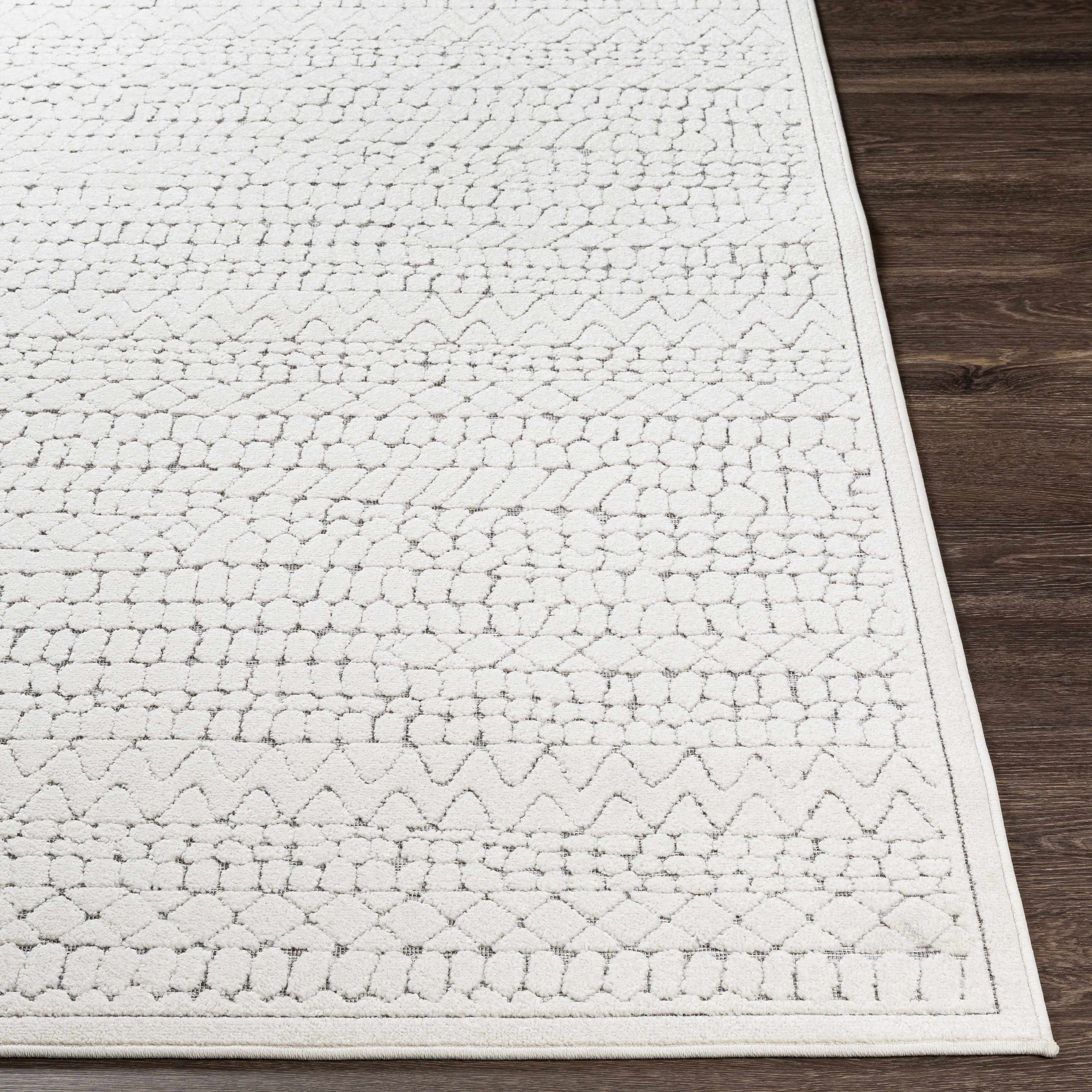 Middlefield Outdoor Rug - Clearance - Image 4
