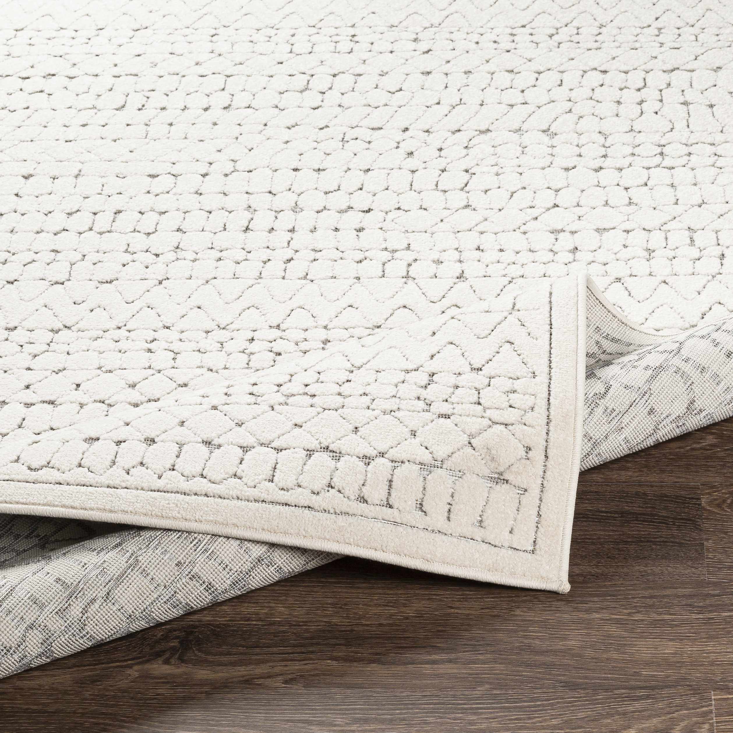 Middlefield Outdoor Rug - Clearance - Image 5