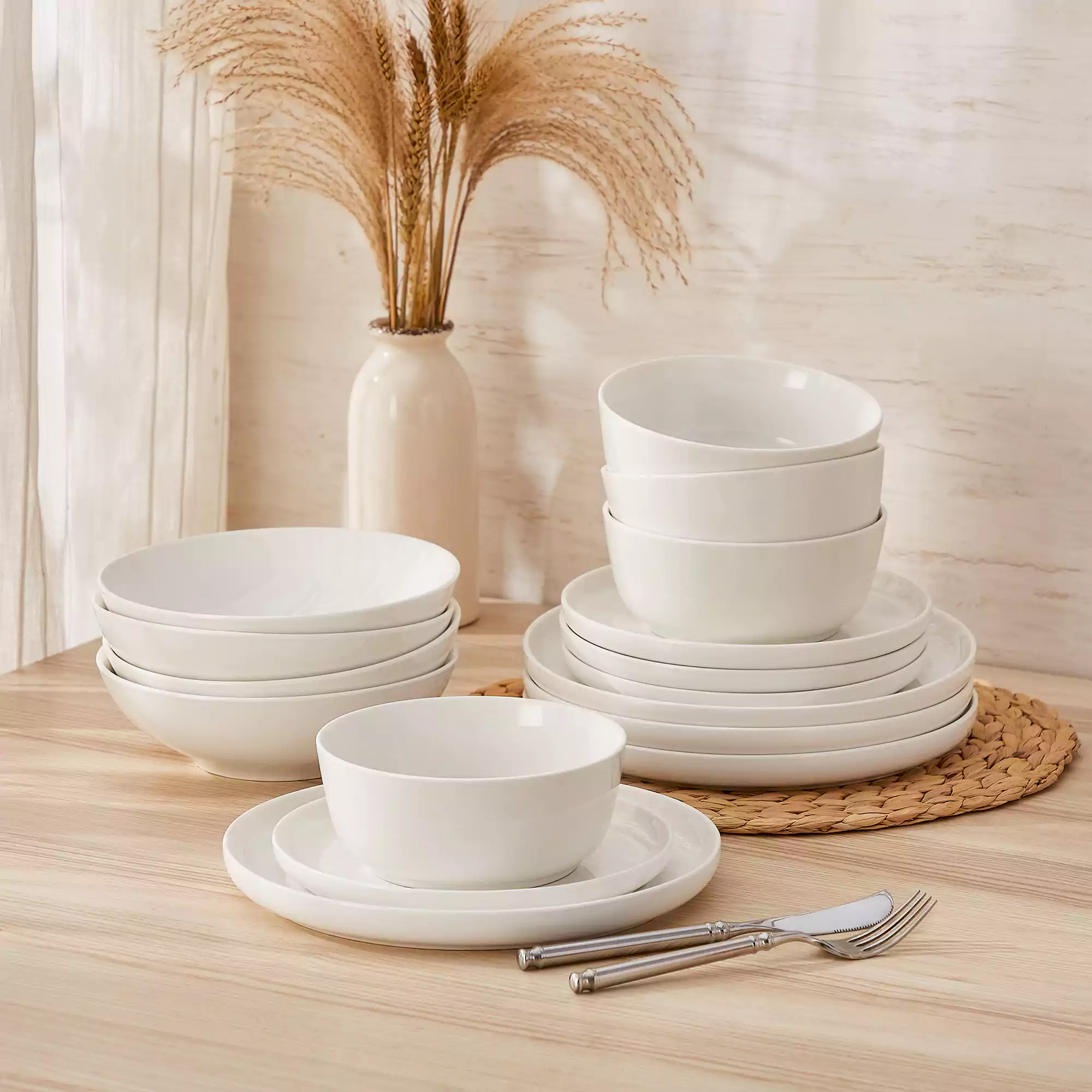 Mina 16 Piece Dinnerware Set - Image 4