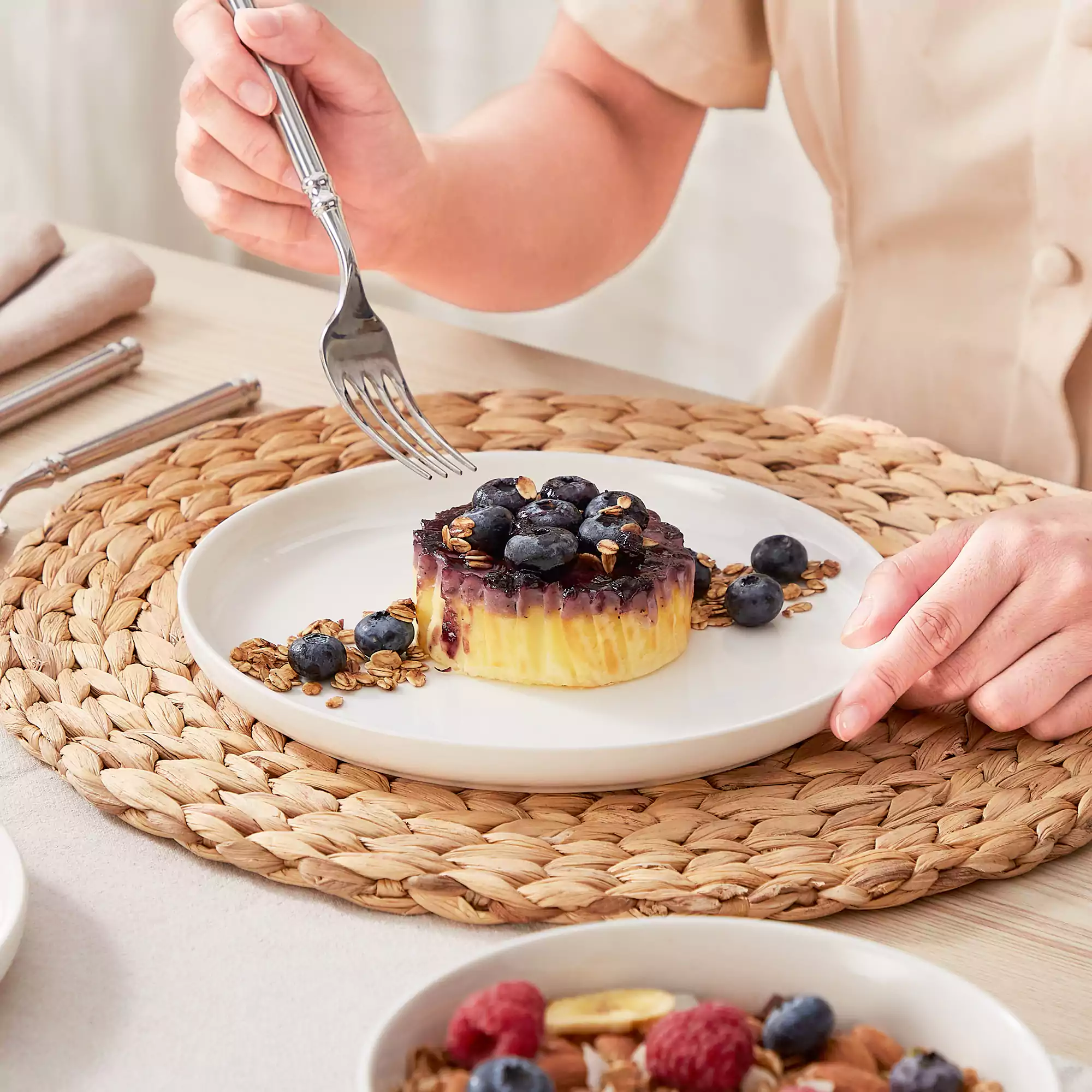 Mina 18 Piece Dinnerware Set - Image 11