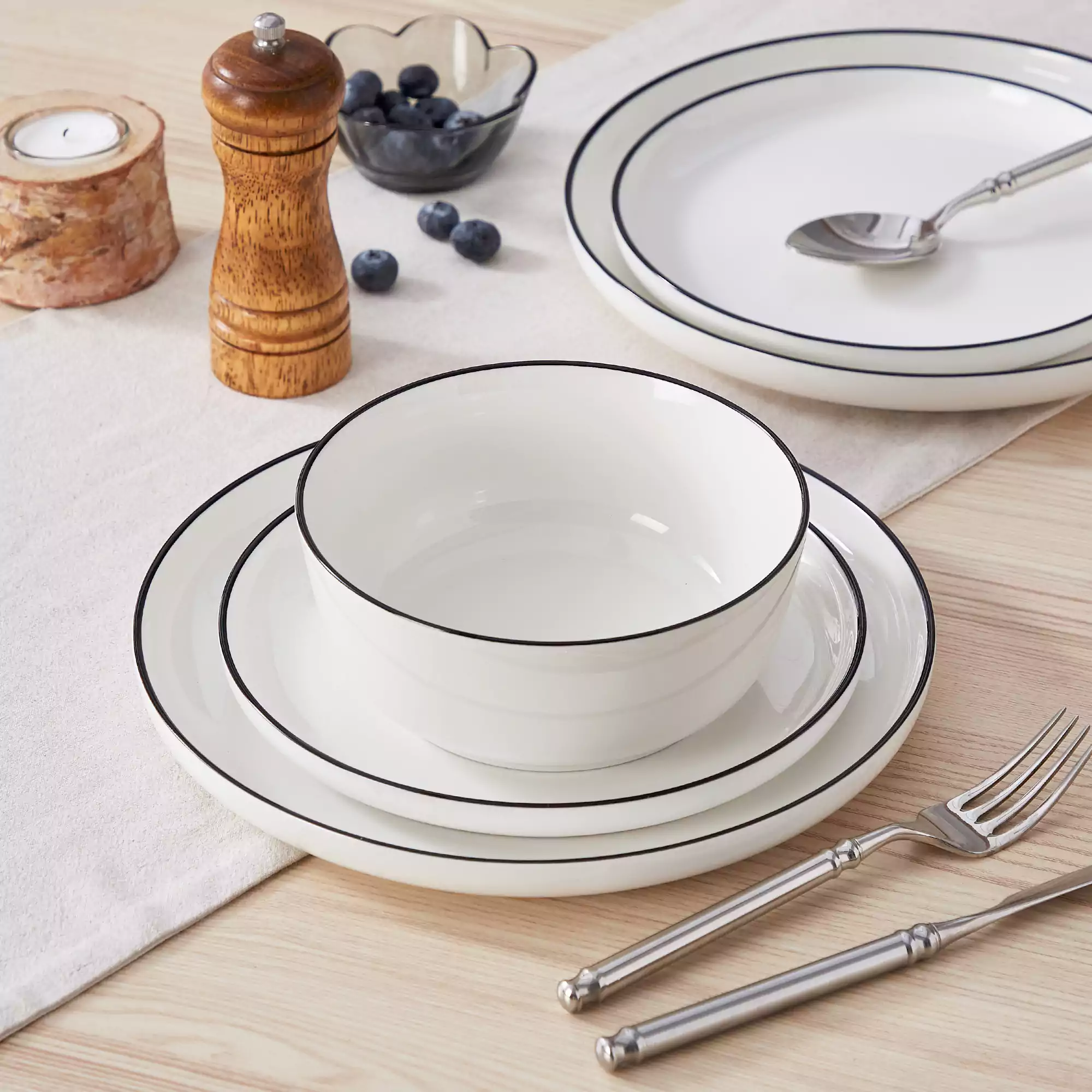 Mina 18 Piece Dinnerware Set - Image 22