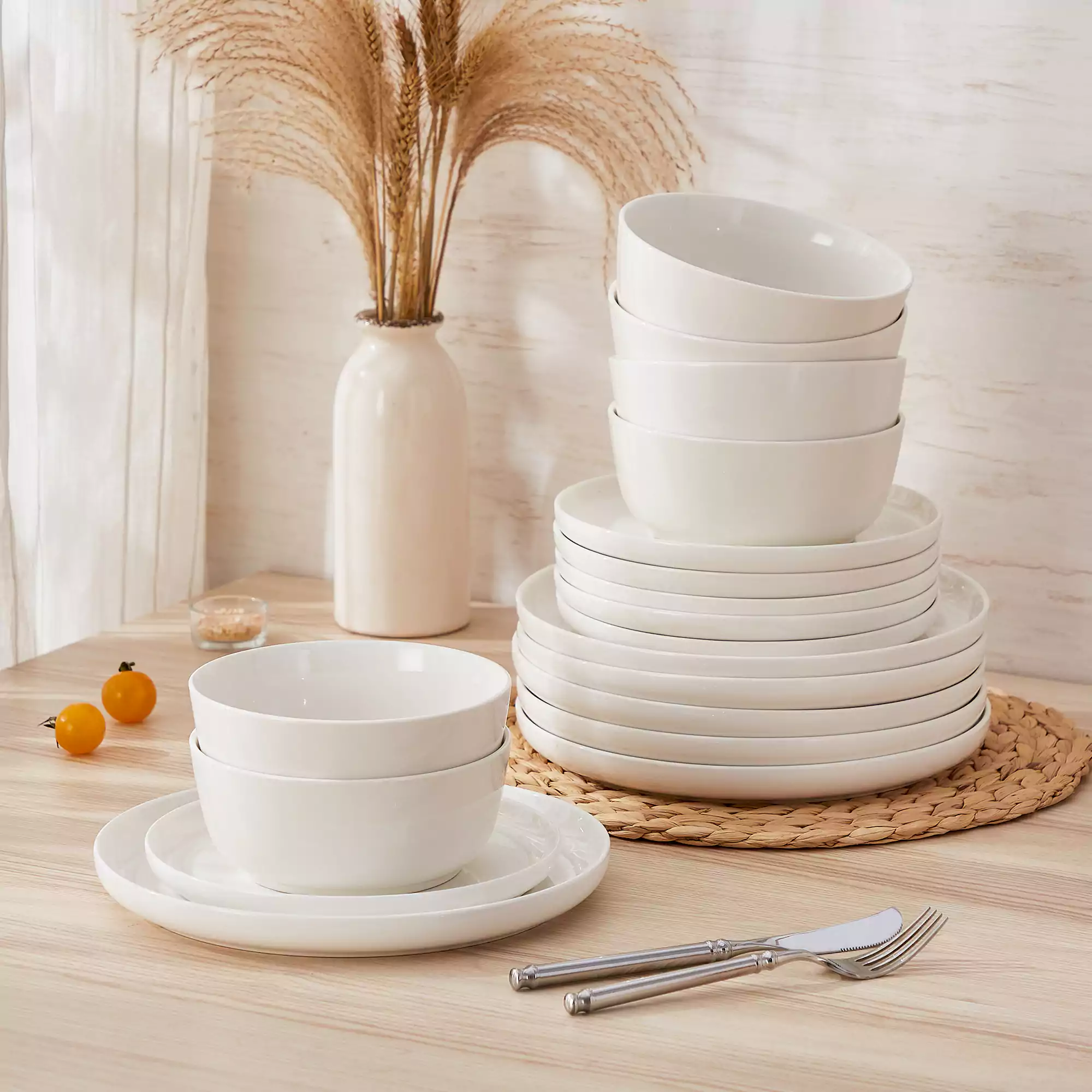 Mina 18 Piece Dinnerware Set - Image 4