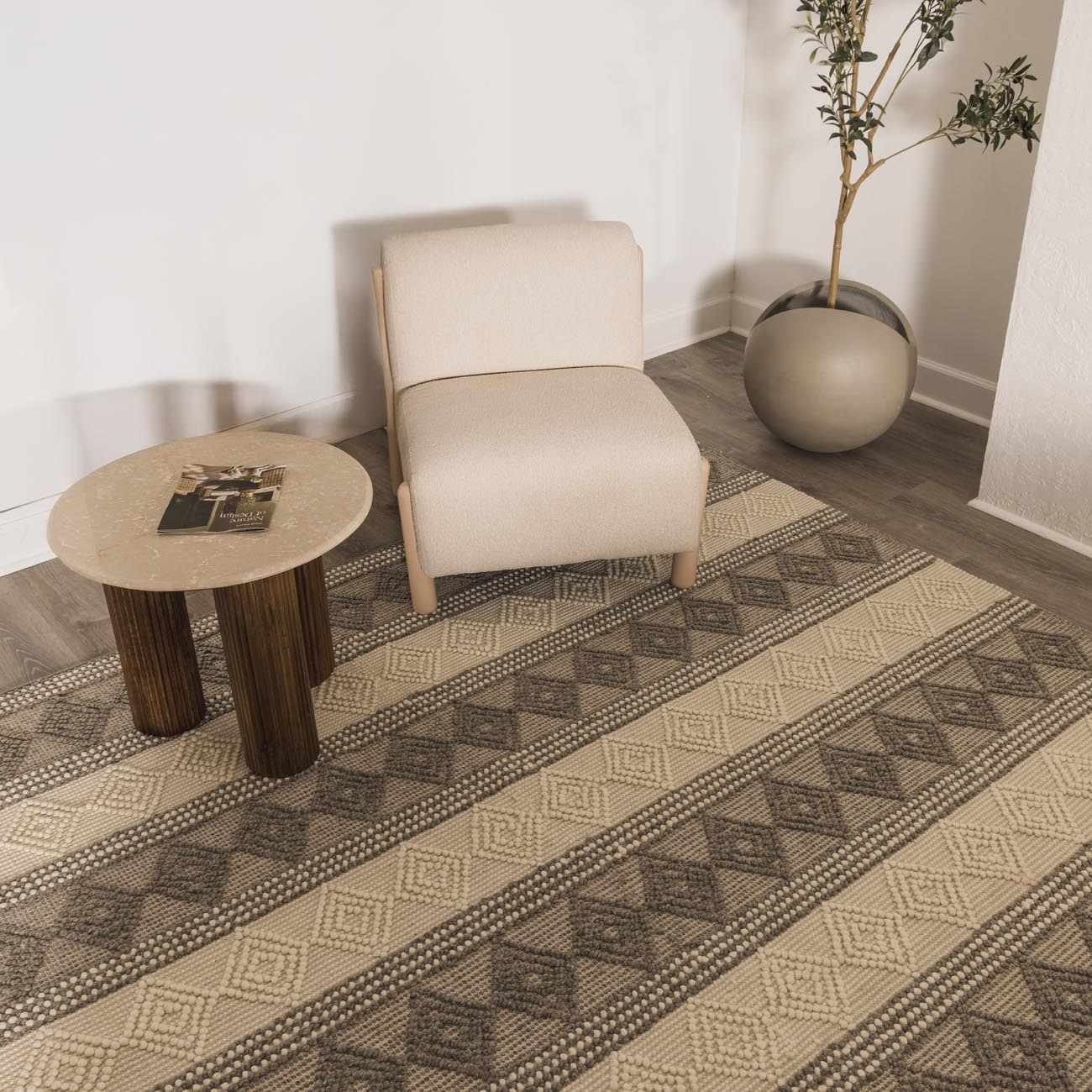 Mineola Wool Area Rug - Image 3