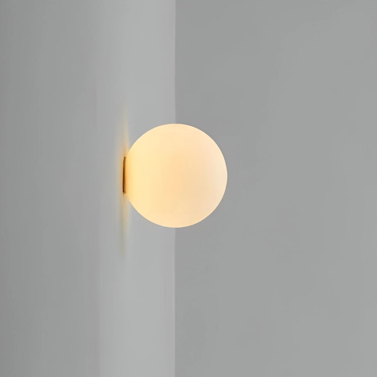 Minimalist Round Glass Wall Sconce LED 1-Light - Image 2