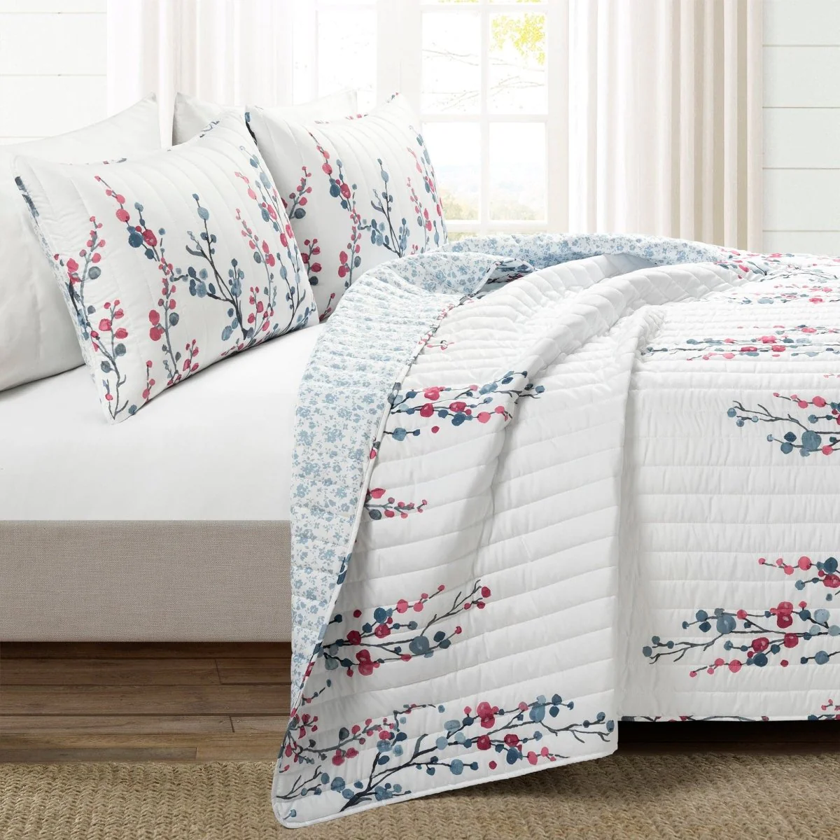 Mirabelle Watercolor Floral Reversible 3 Piece Quilt Set - Image 2