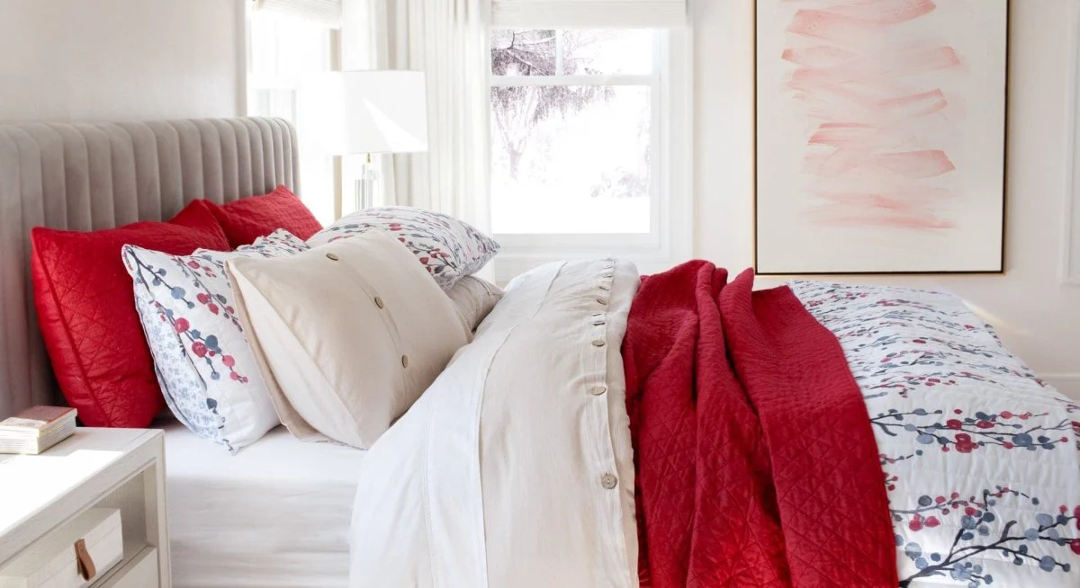 Mirabelle Watercolor Floral Reversible 3 Piece Quilt Set - Image 3