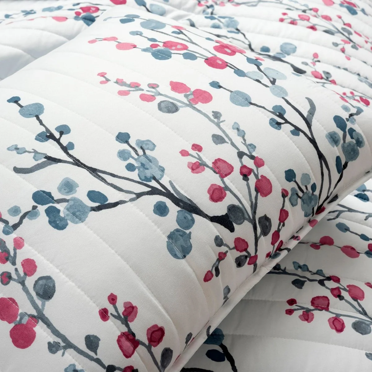 Mirabelle Watercolor Floral Reversible 3 Piece Quilt Set - Image 6