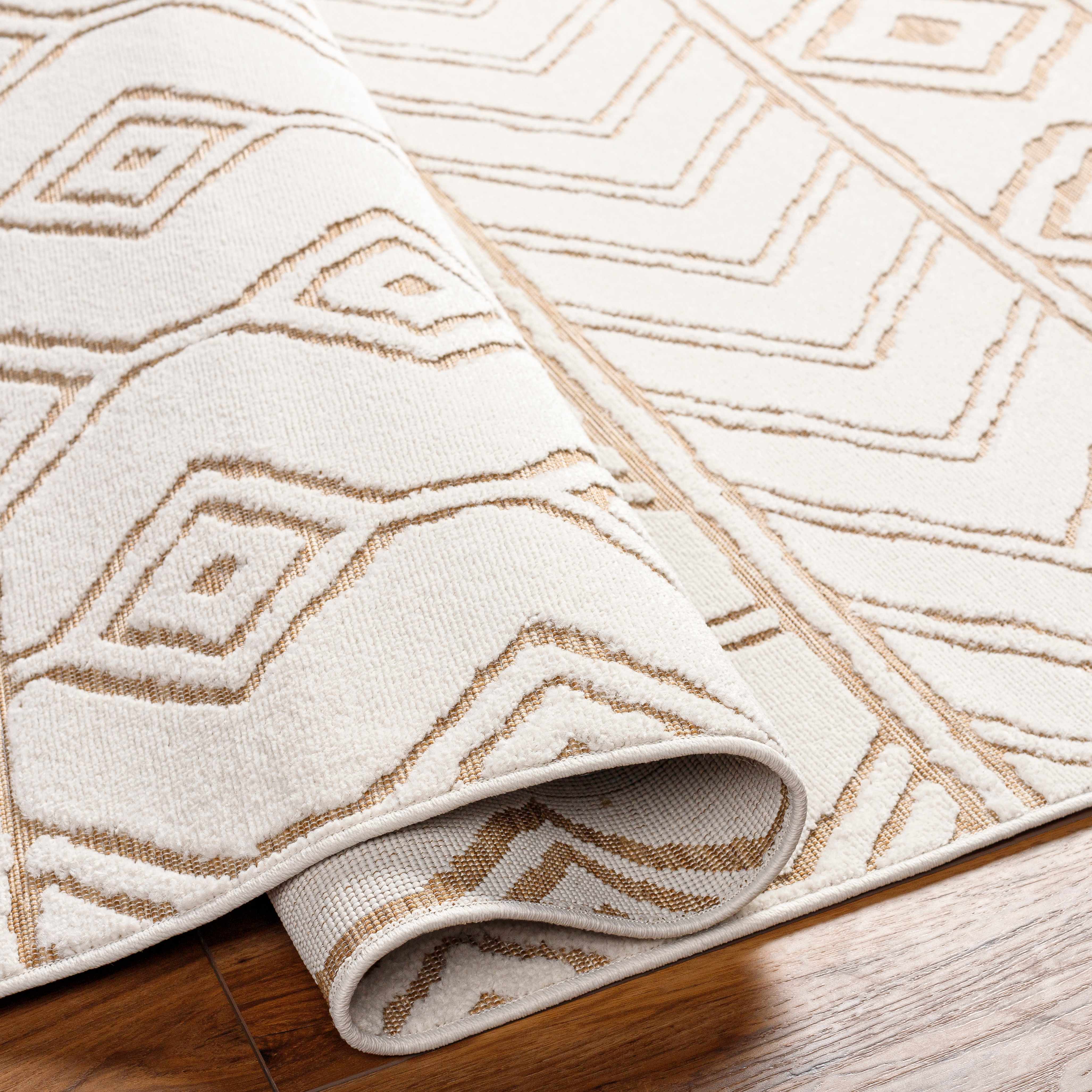 Mocho 3D Outdoor Area Rug - Clearance - Image 18