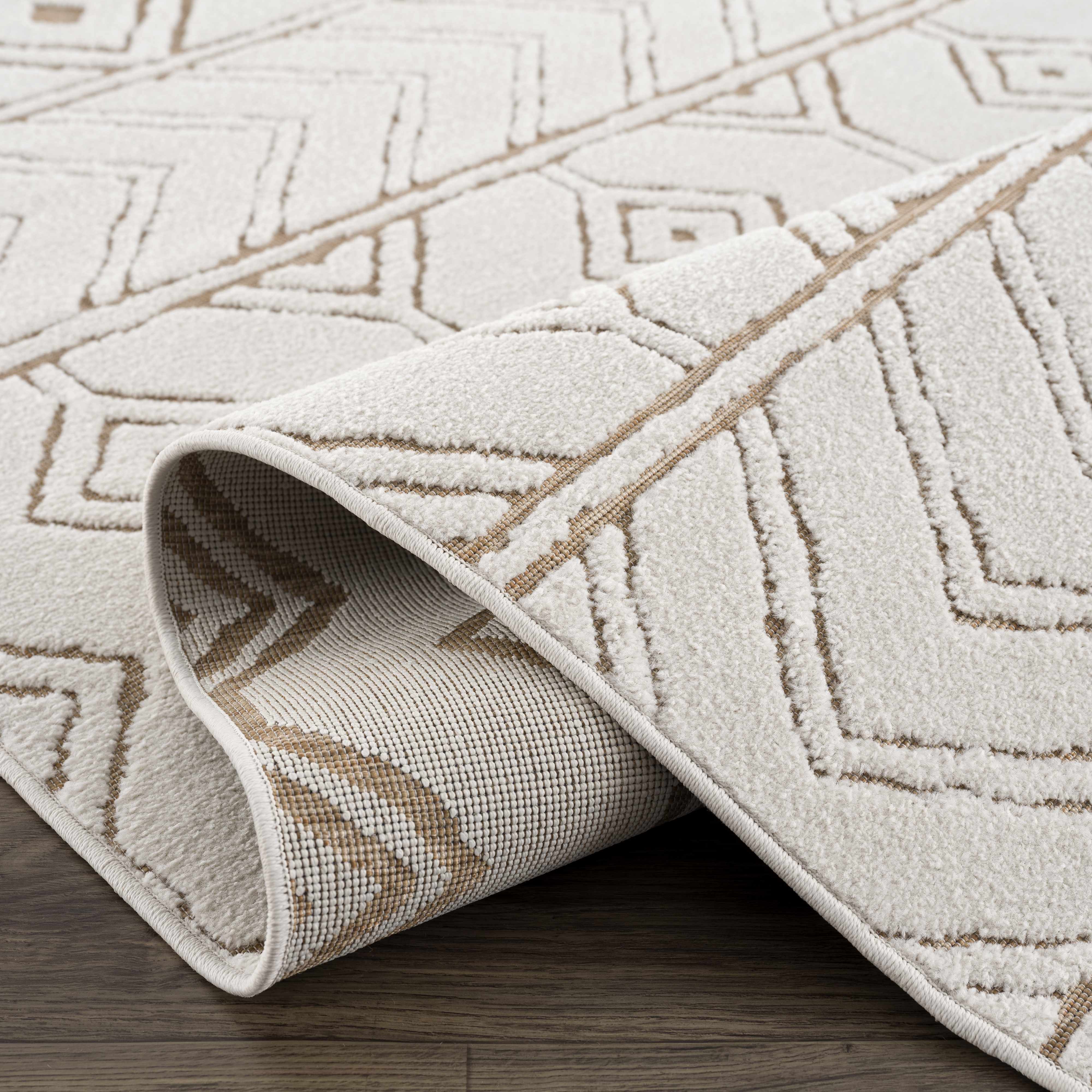 Mocho 3D Outdoor Area Rug - Clearance - Image 7