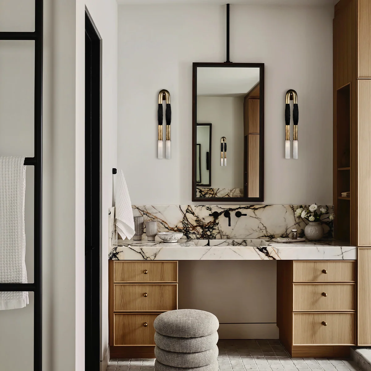 Modern Brass and Glass Wall Sconce - Image 6