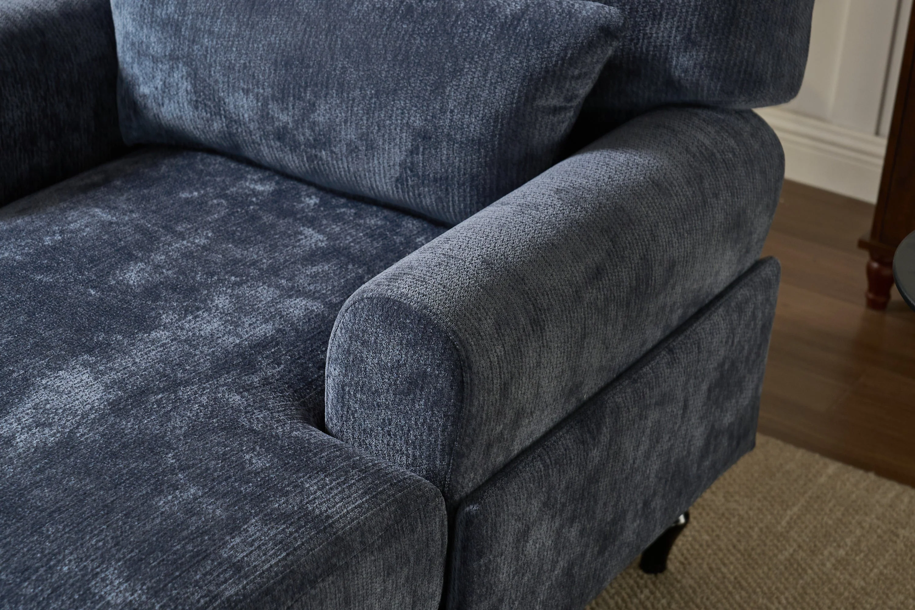 Modern Chaise Lounge Upholstered Indoor Recliner - Image 2