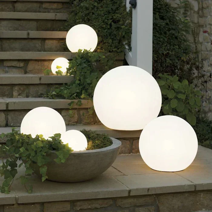 Modern PE Globe Outdoor Garden Light LED Rechargeable 16-Color IP55