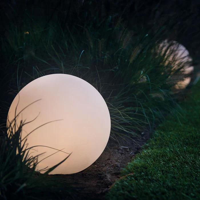 Modern PE Globe Outdoor Garden Light LED Rechargeable 16-Color IP55 - Image 4