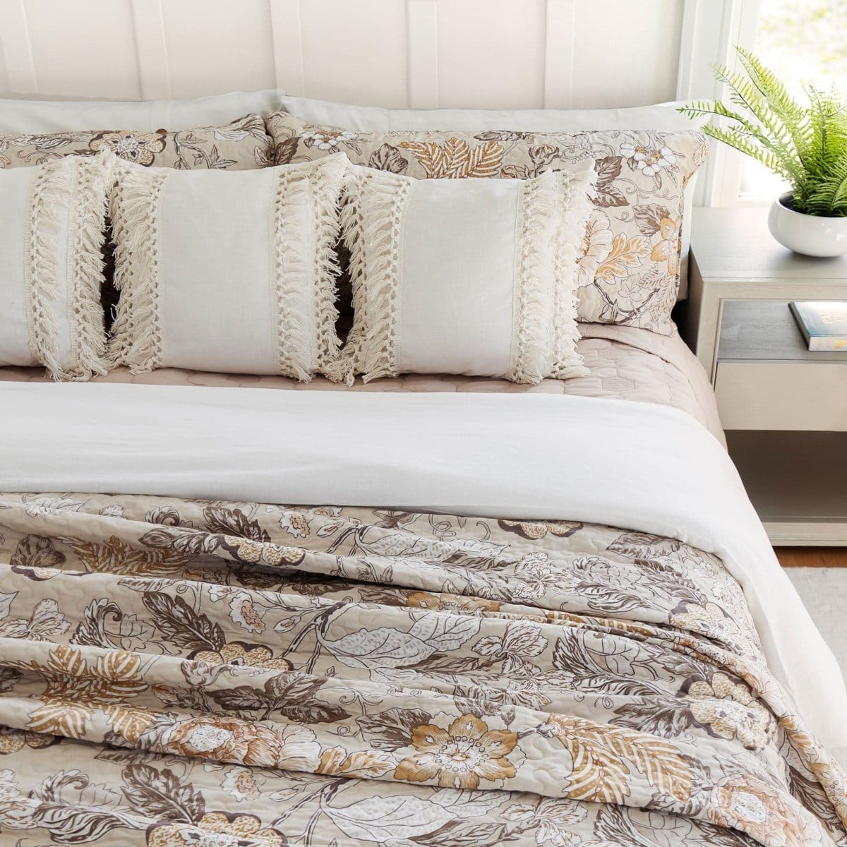Modern Tassel Decorative Pillow - Image 11