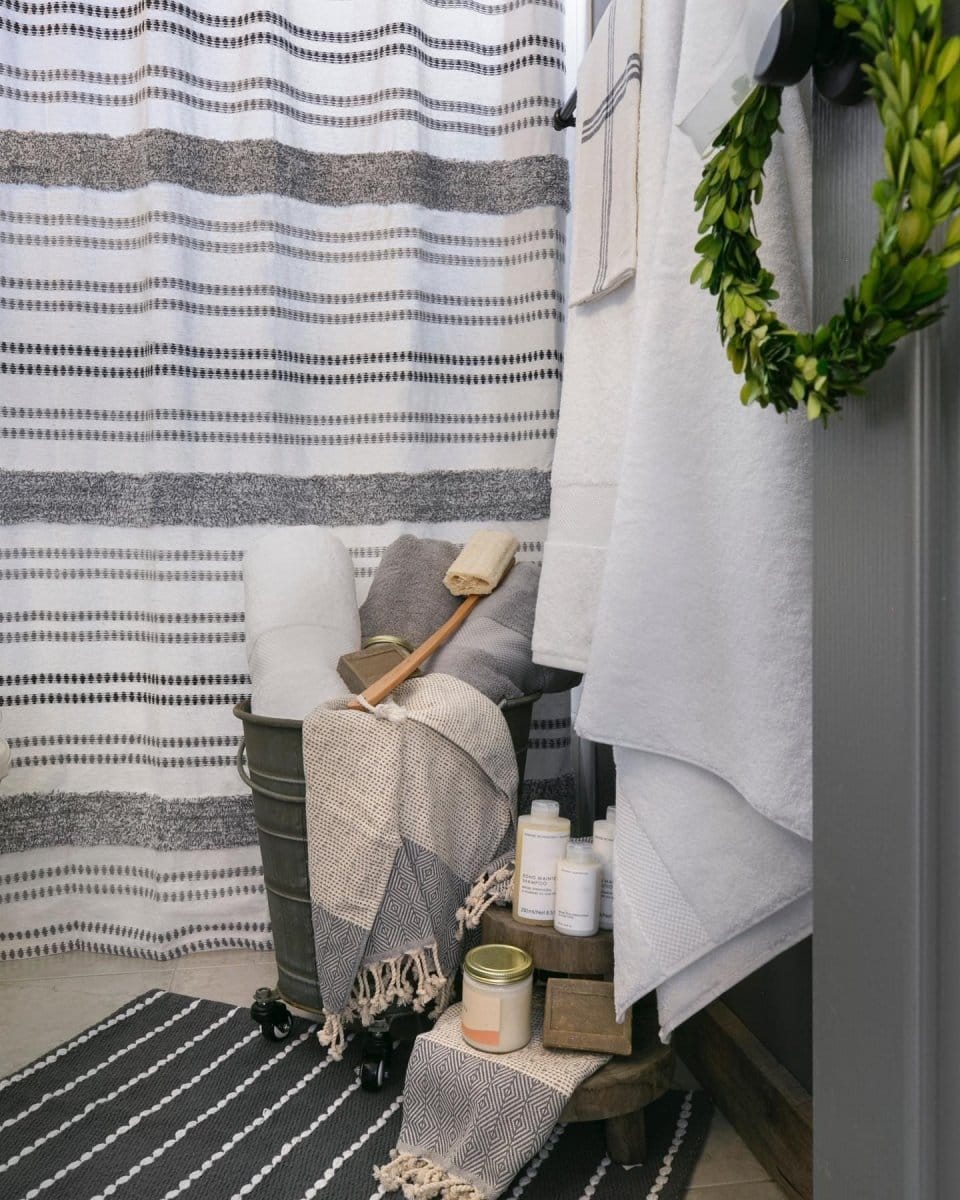 Modern Tufted Stripe Yarn Dyed Recycled Cotton Blend Shower Curtain - Image 2
