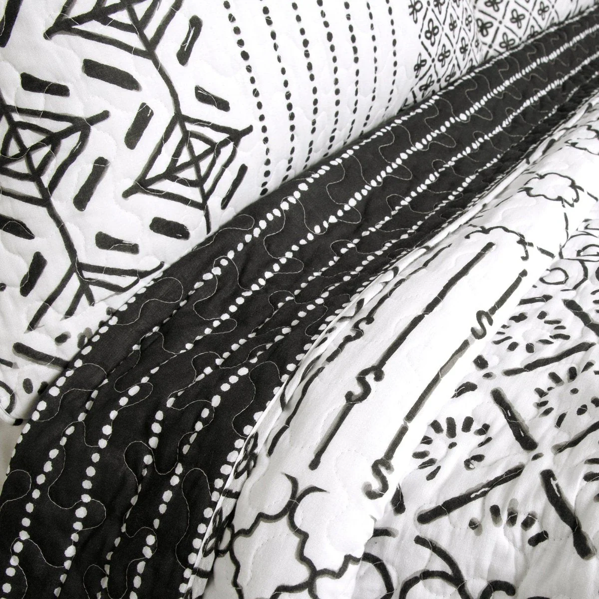 Monique 3 Piece Quilt Set - Image 12