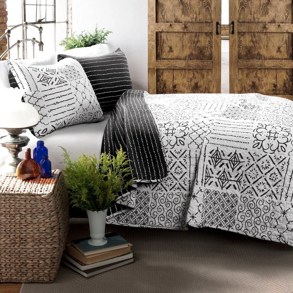 Monique 3 Piece Quilt Set - Image 9