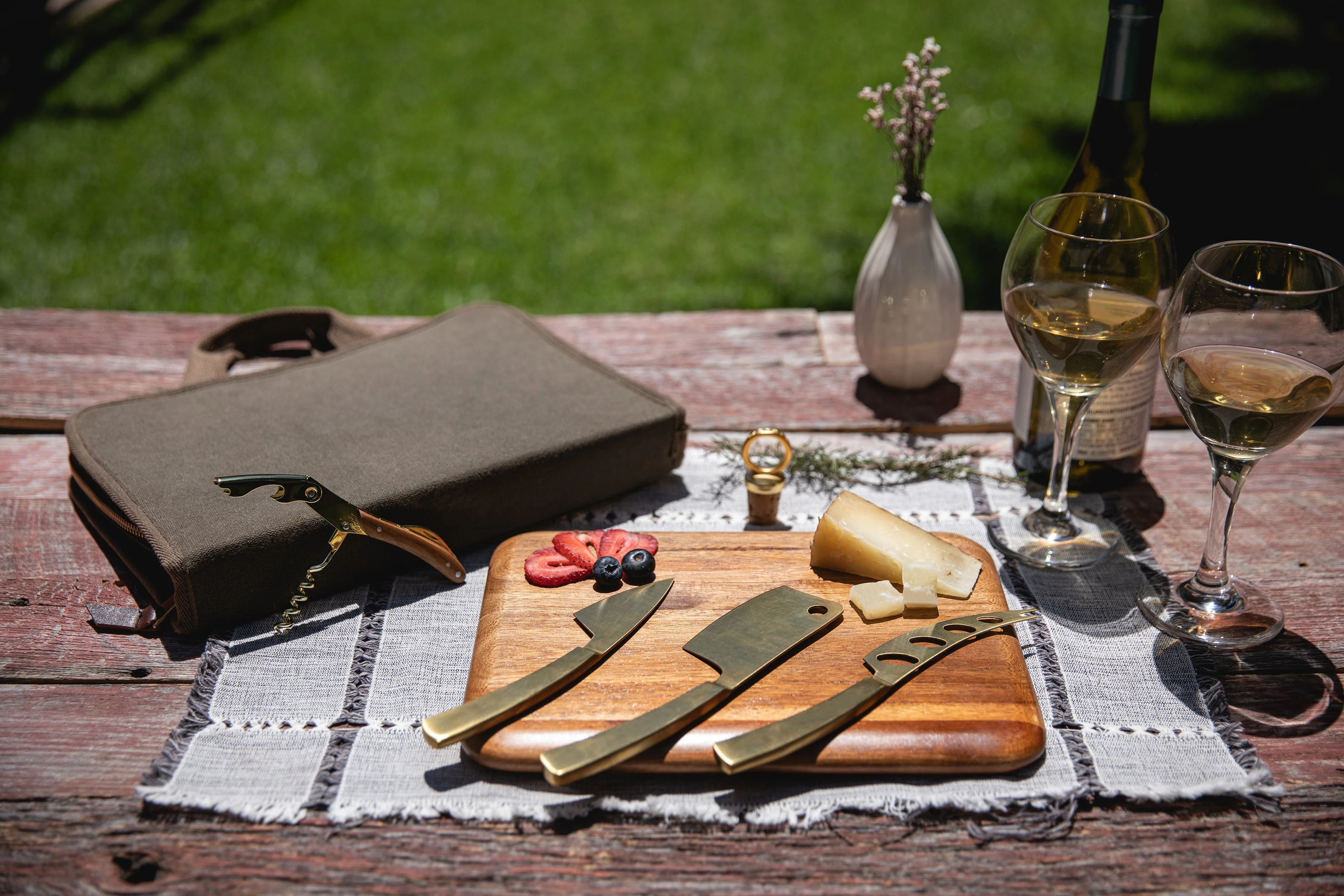 Monterey Travel Cheese Knife Set - Image 16