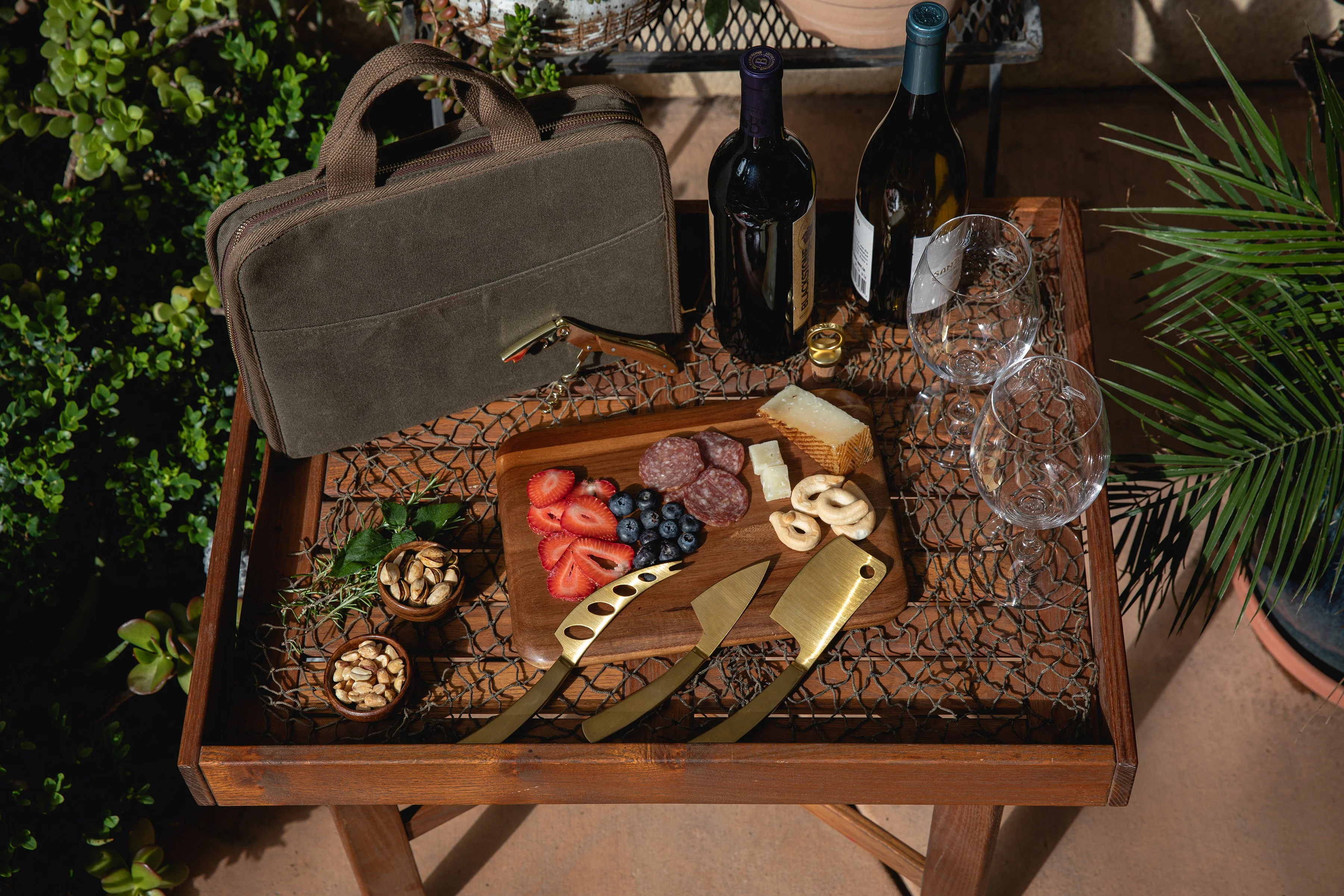Monterey Travel Cheese Knife Set - Image 17