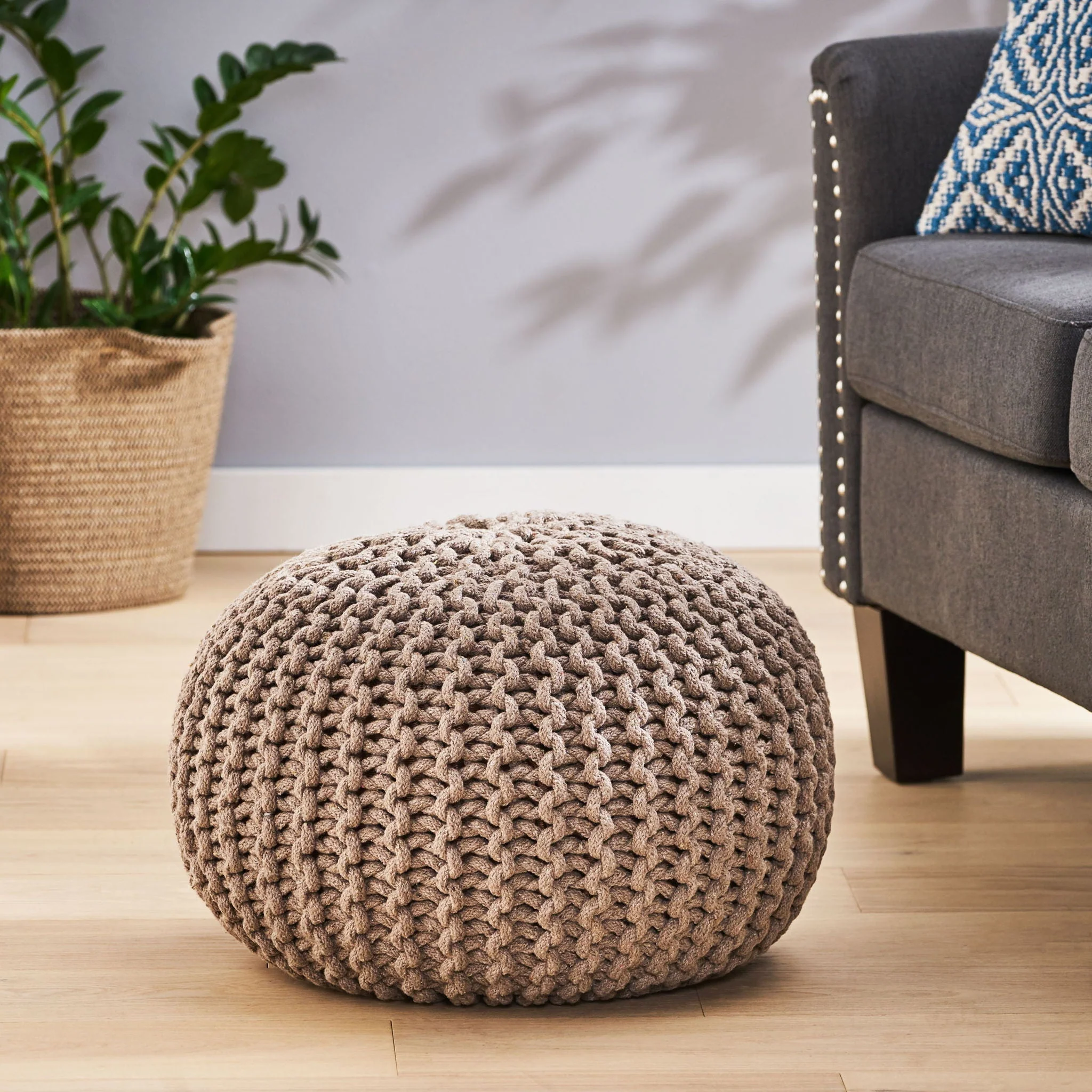 Moro - Knitted Round Pouf With Pumpkin Shape - Image 3